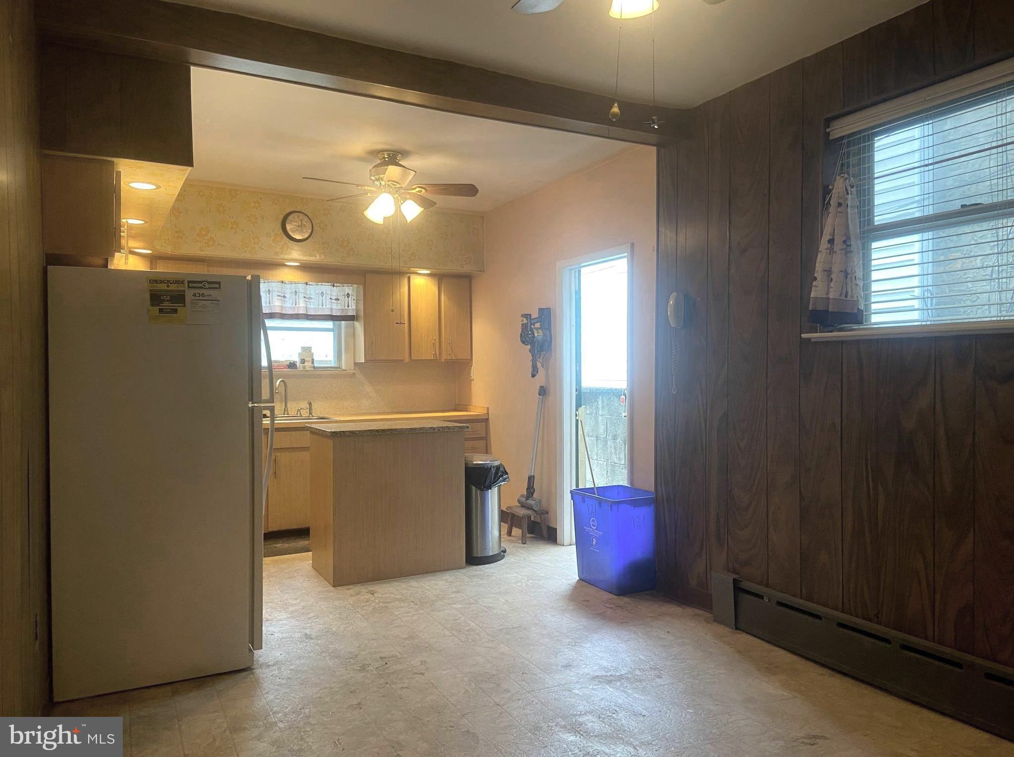 WHITMAN - Residential