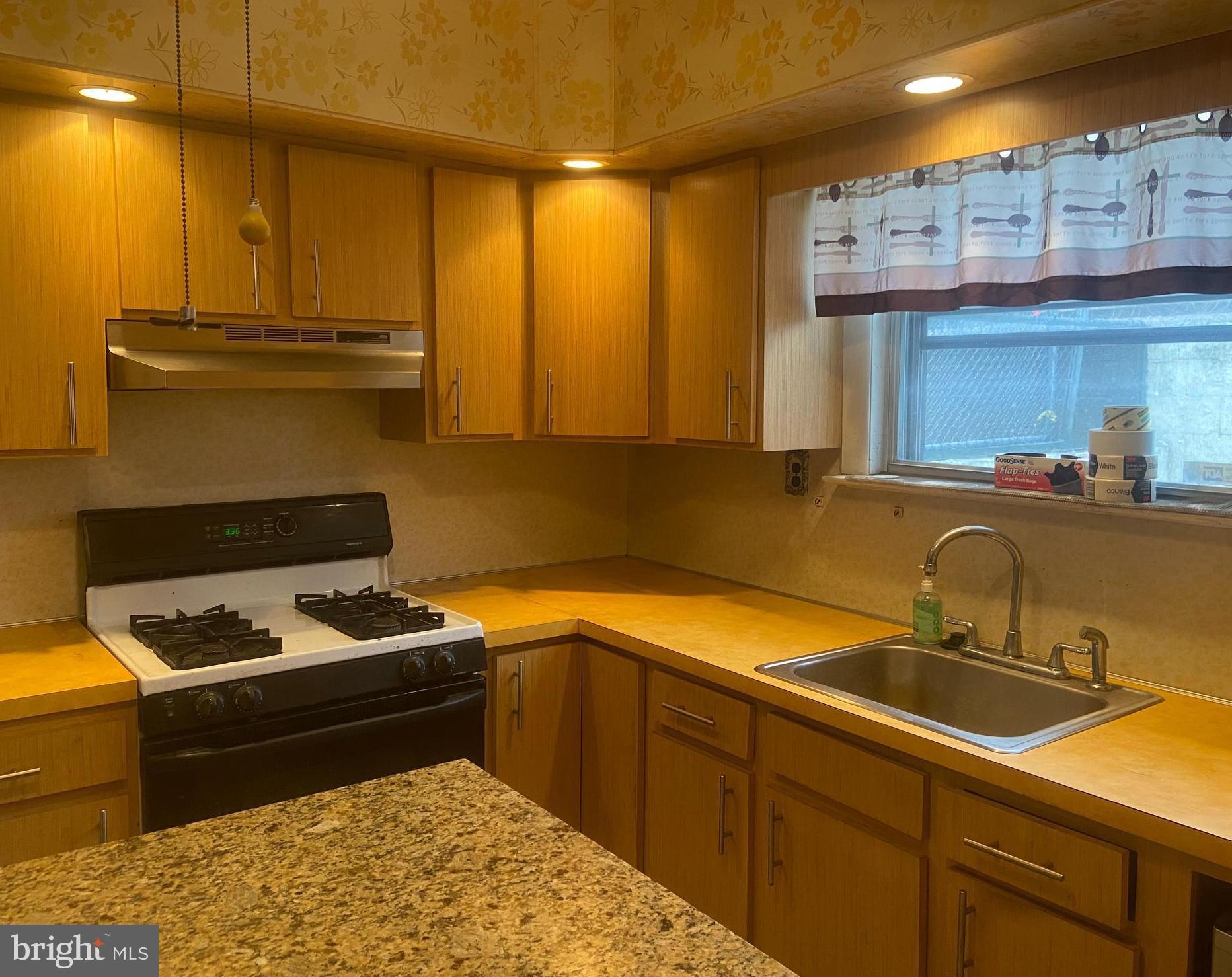 WHITMAN - Residential