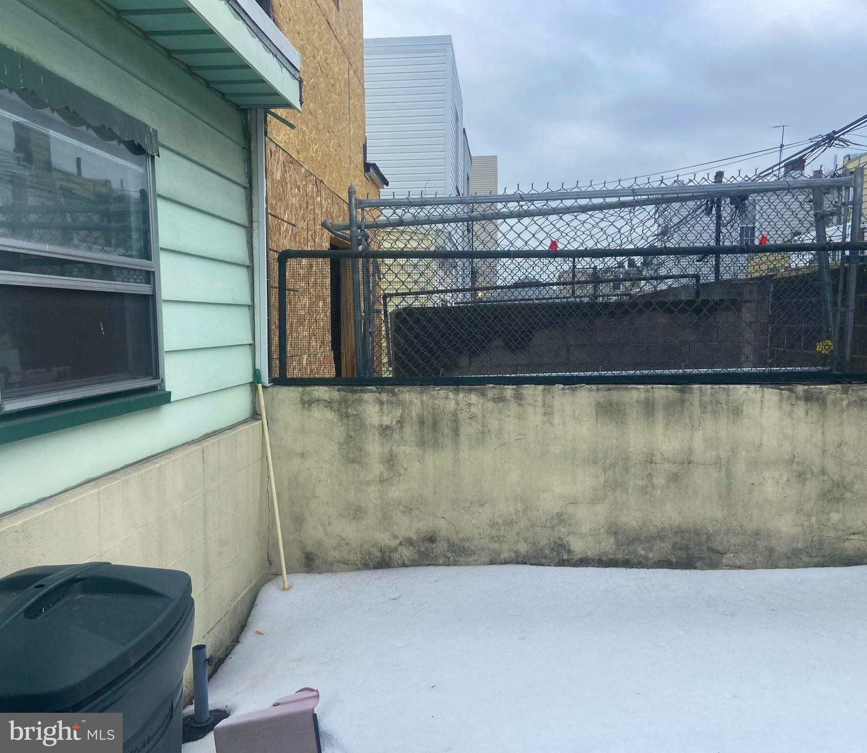 WHITMAN - Residential