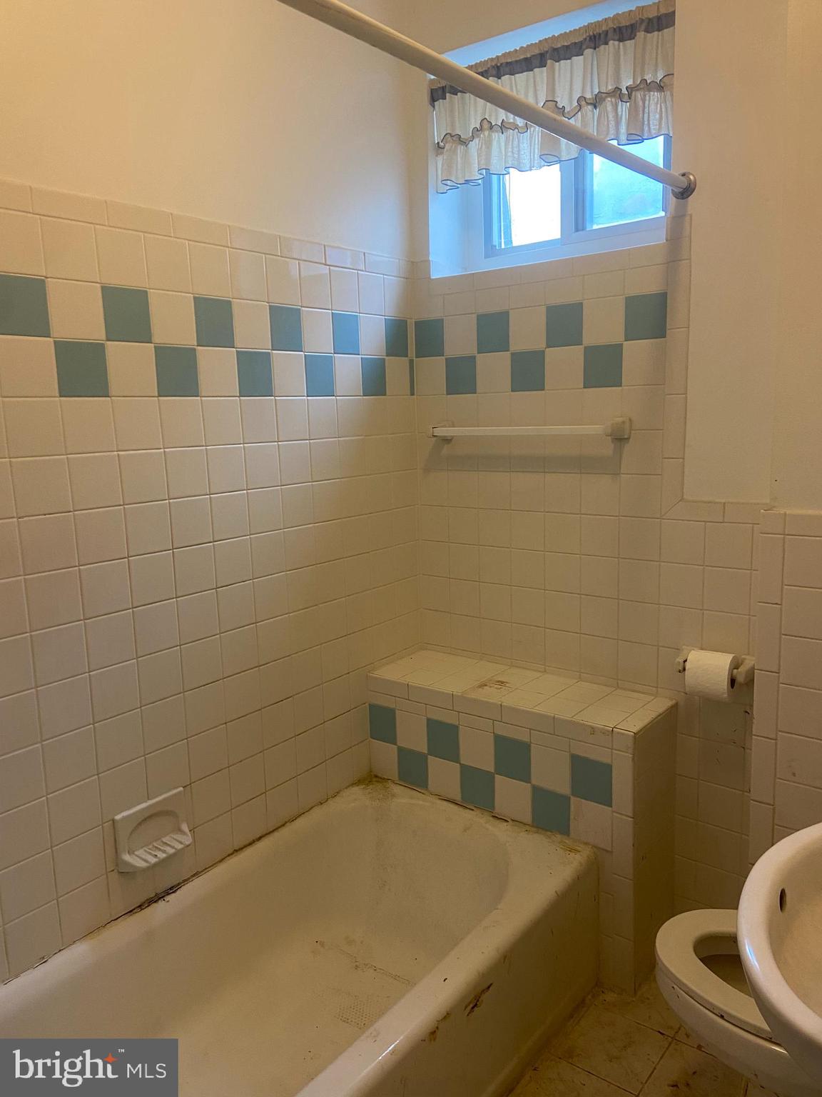 WHITMAN - Residential