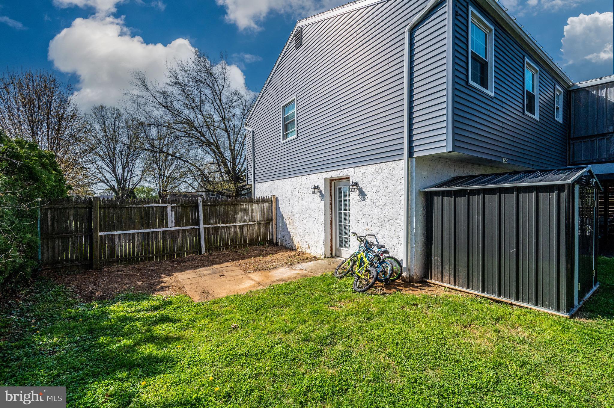 WHITFORD HILL - Residential