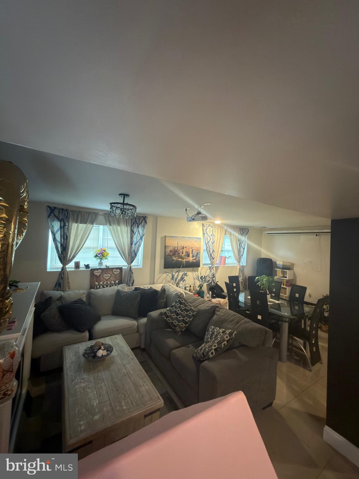 WHITFORD HILL - Residential