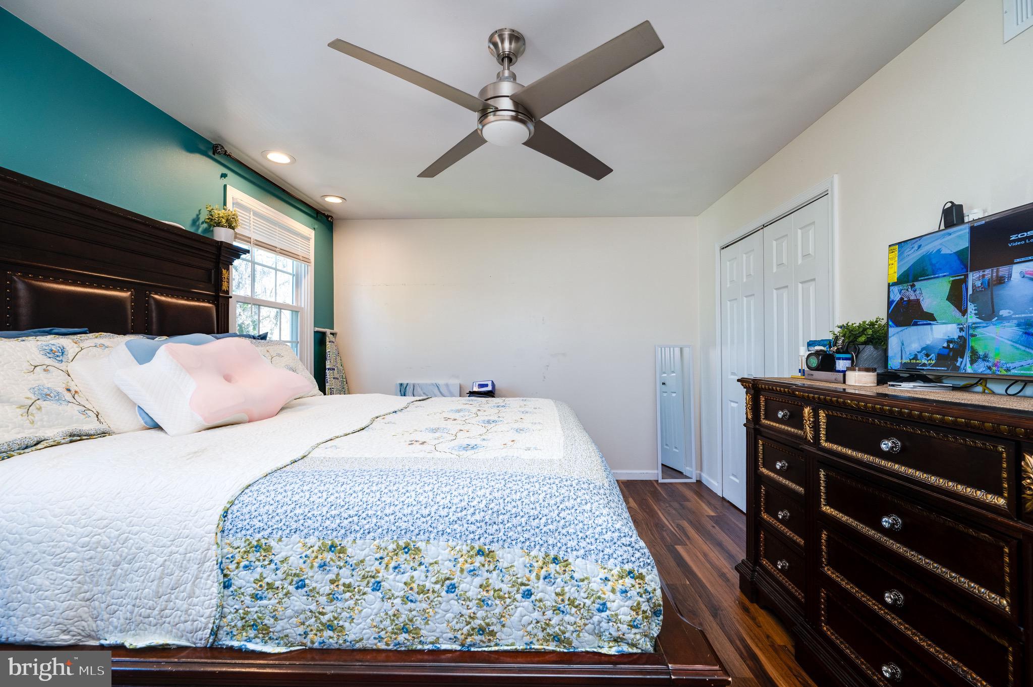 WHITFORD HILL - Residential
