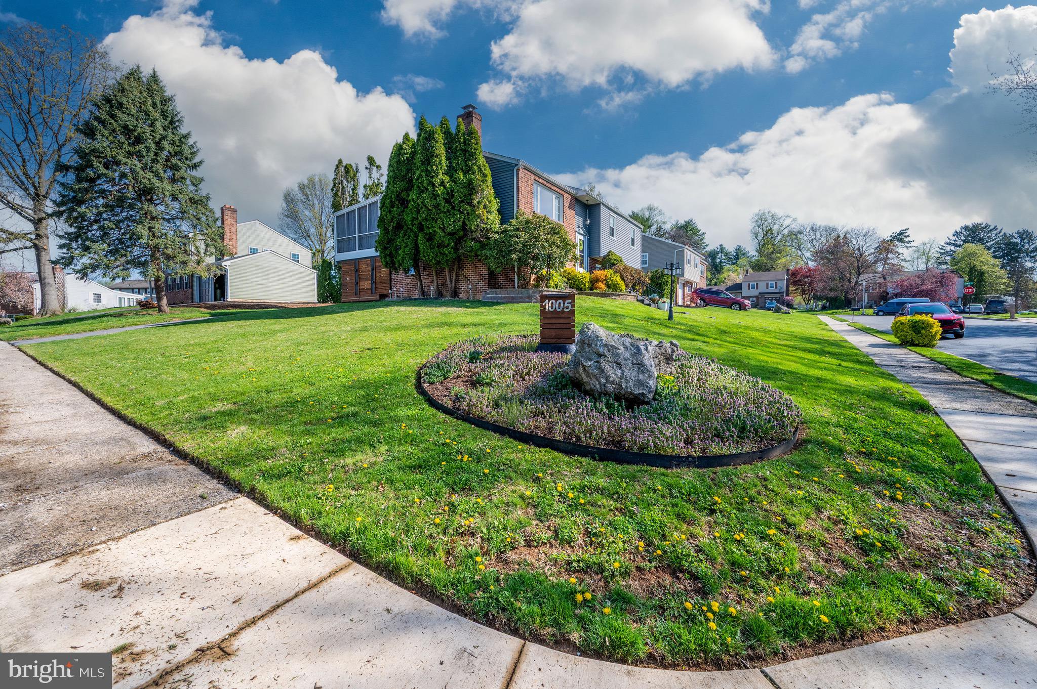 WHITFORD HILL - Residential