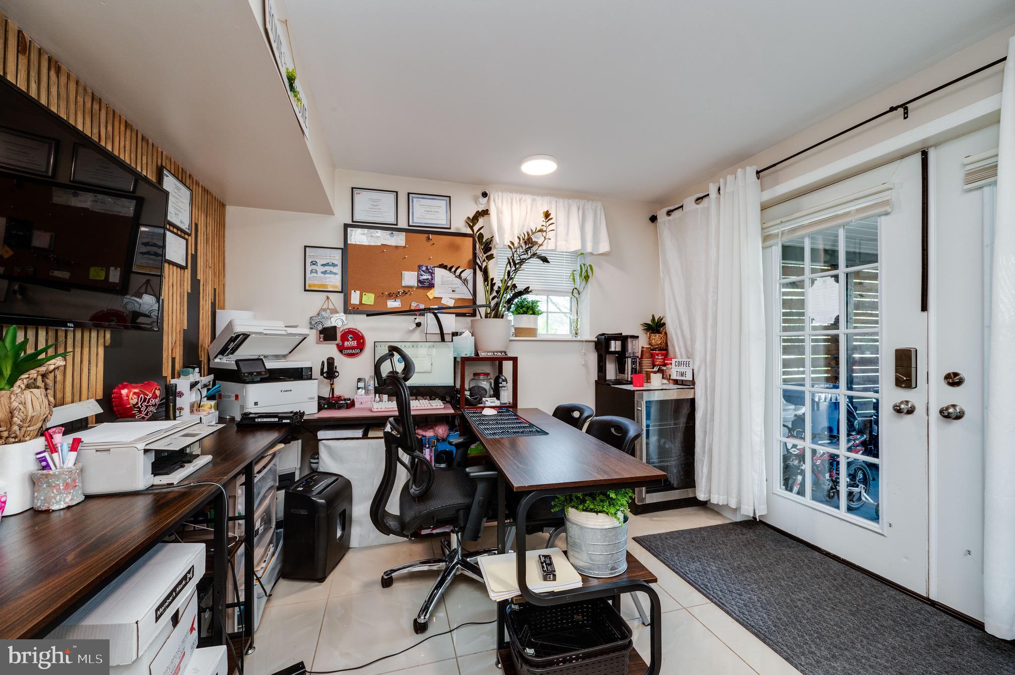 WHITFORD HILL - Residential