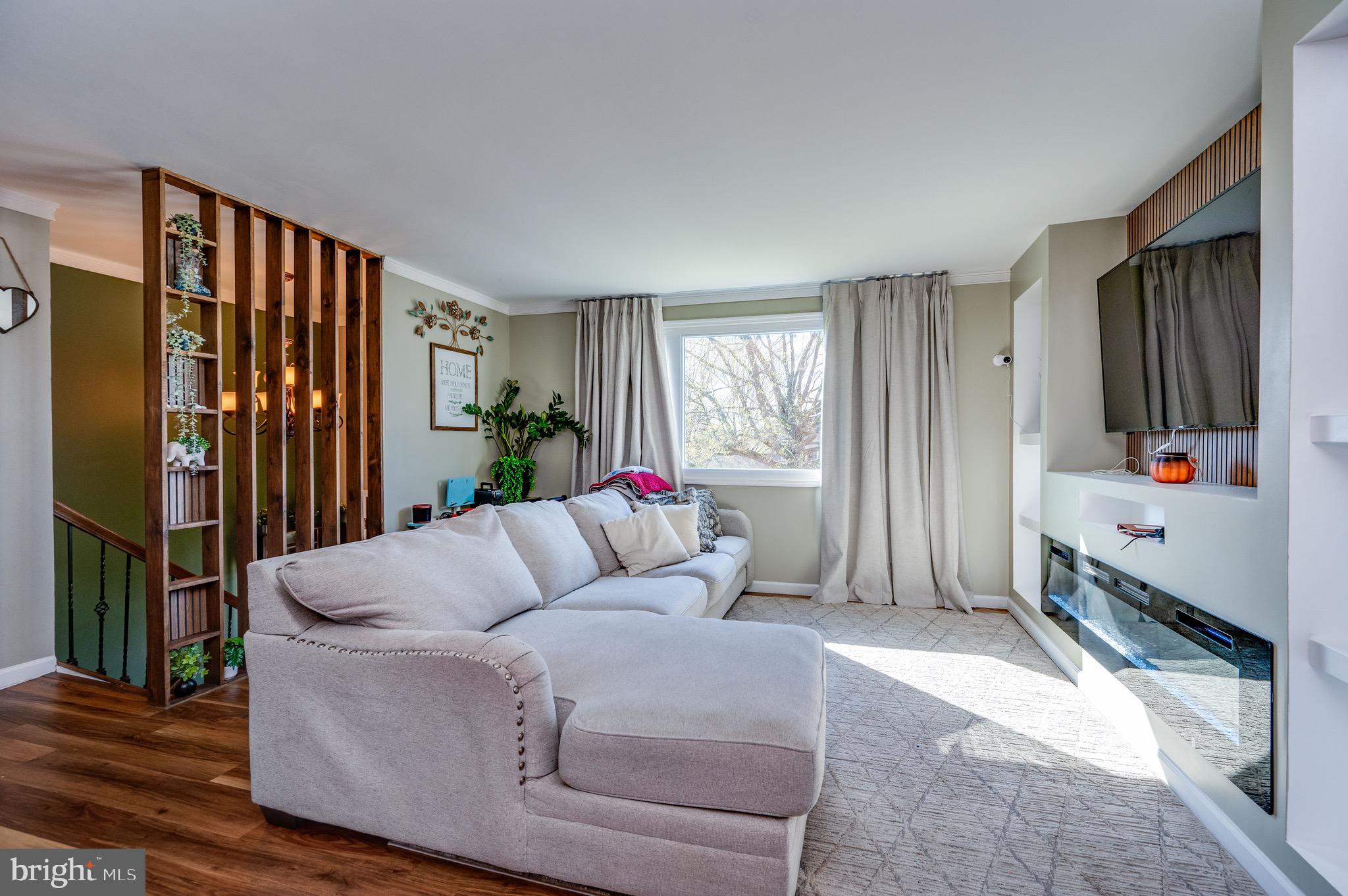 WHITFORD HILL - Residential
