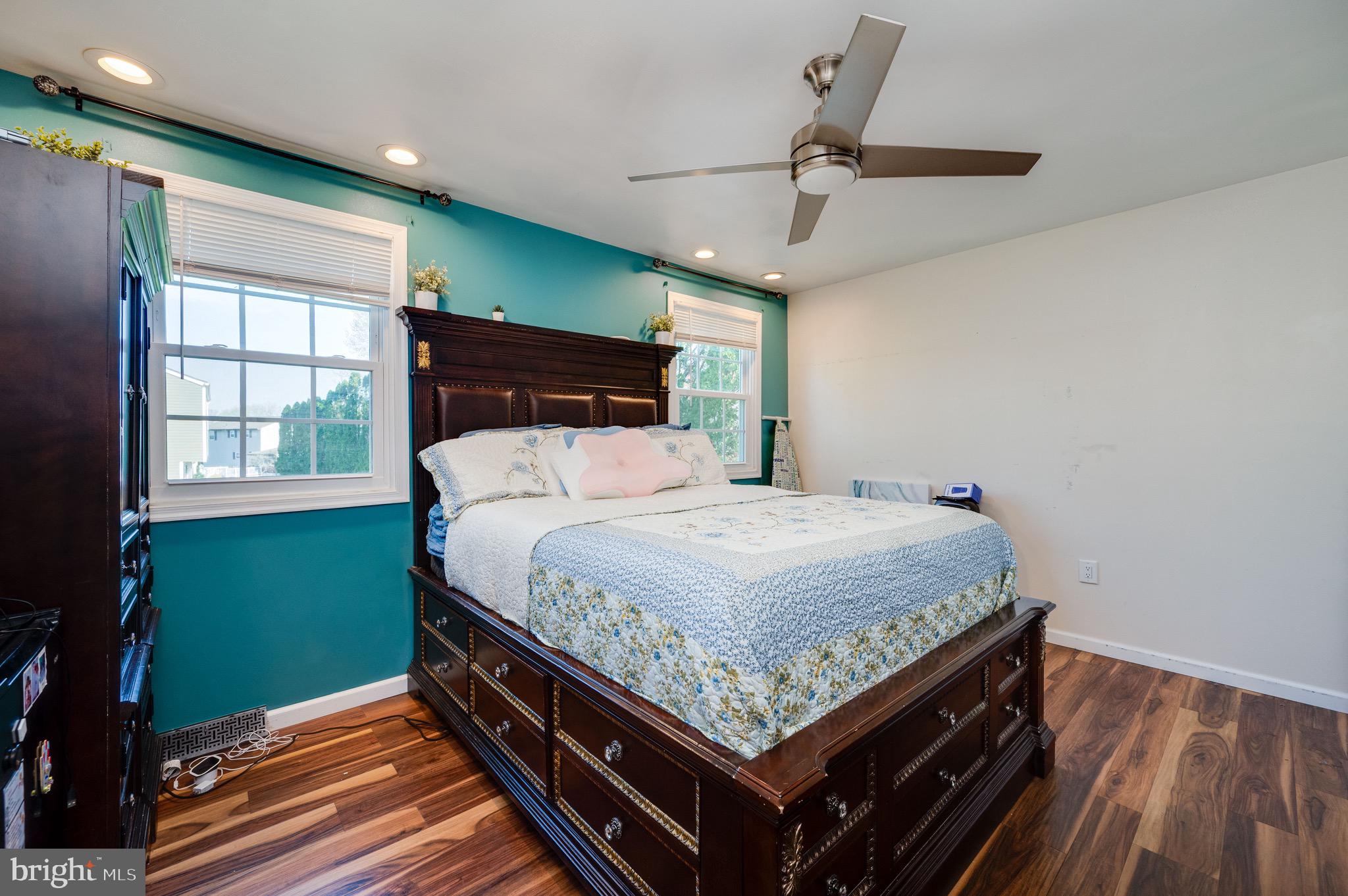 WHITFORD HILL - Residential