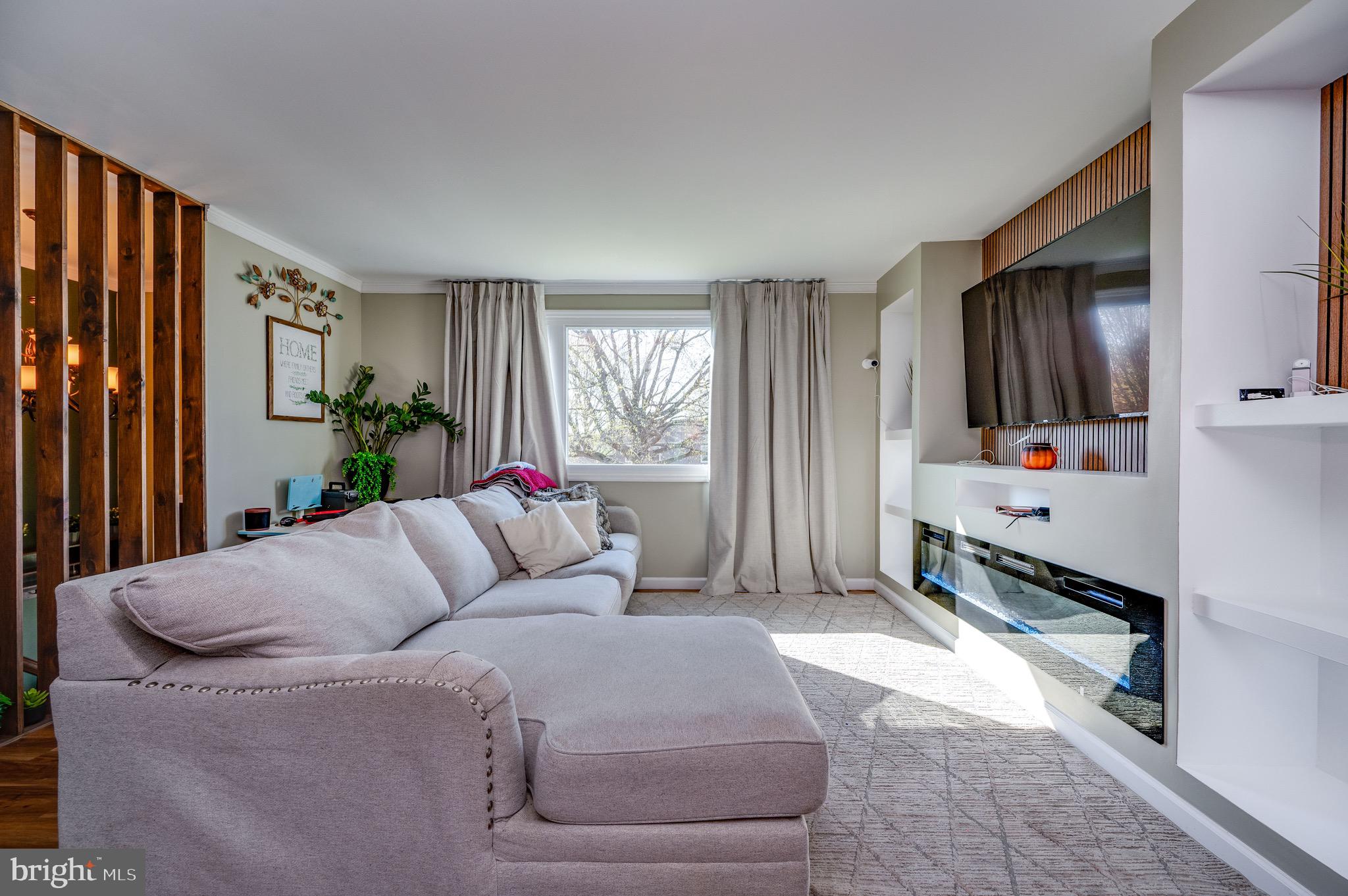 WHITFORD HILL - Residential