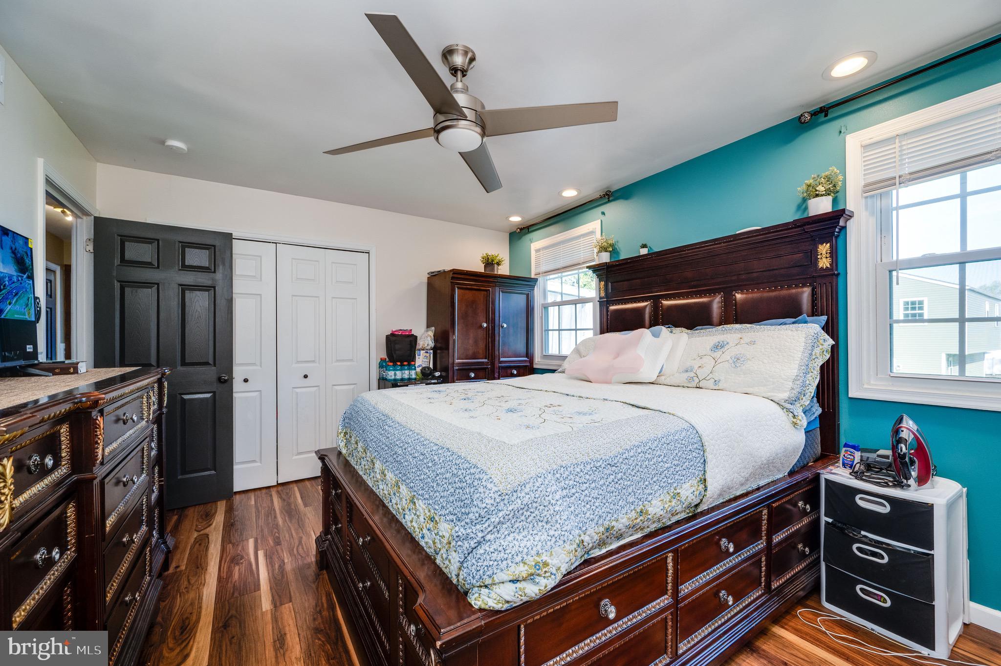 WHITFORD HILL - Residential