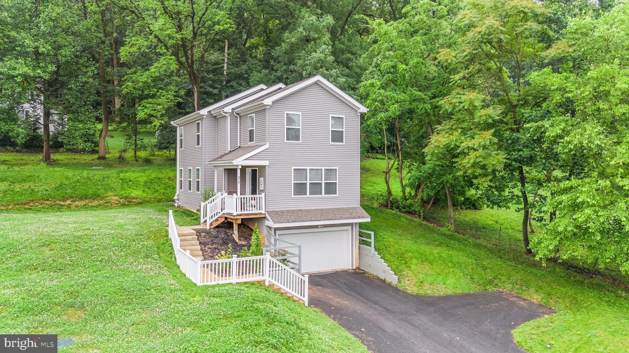 3718 BUNGALOW GLADE