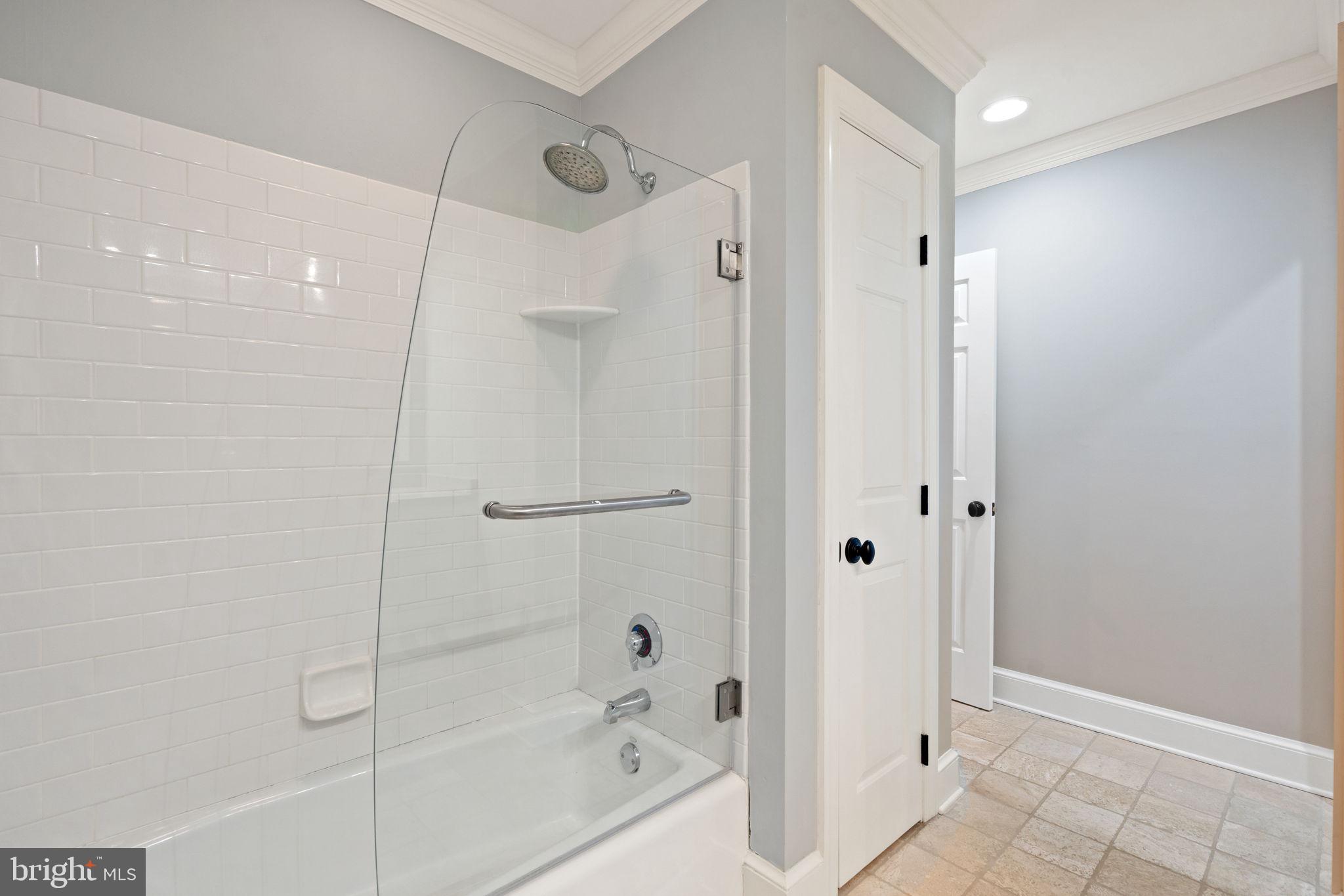 BENTON - Residential