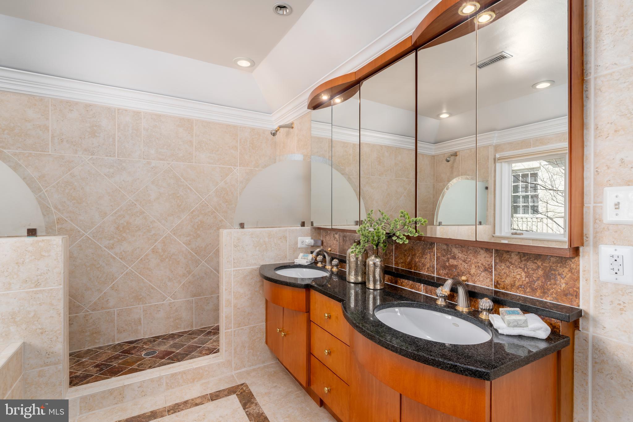 BELLE HAVEN - Residential