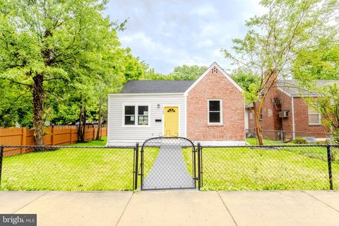 4105 38TH STREET BRENTWOOD MD 20722