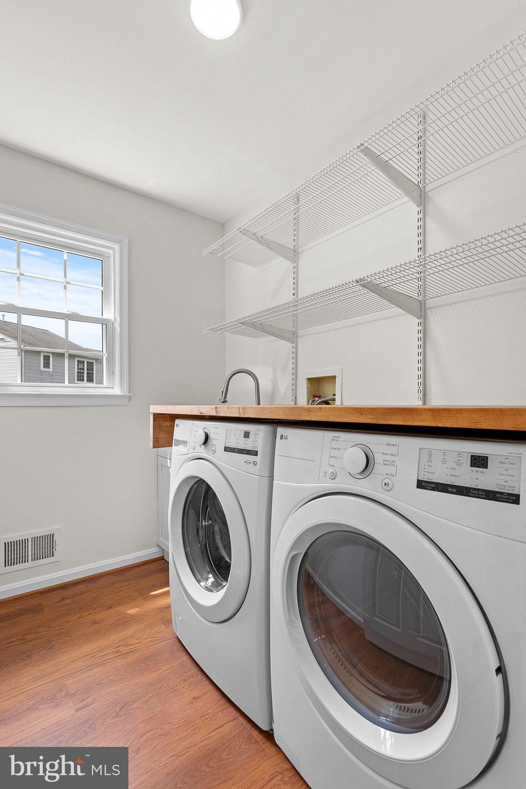 TOWLSTON MEADOWS - Residential