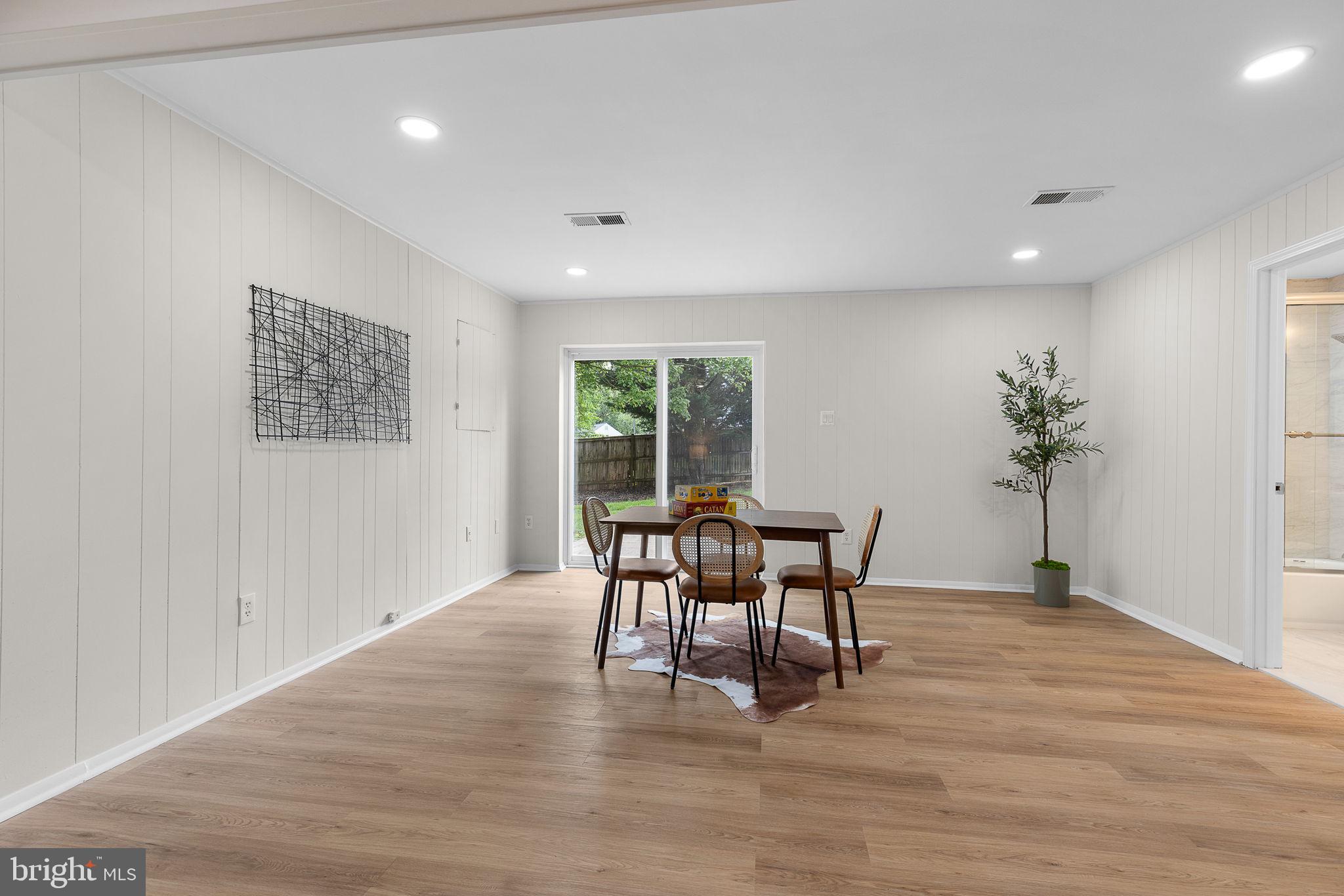 TOWLSTON MEADOWS - Residential