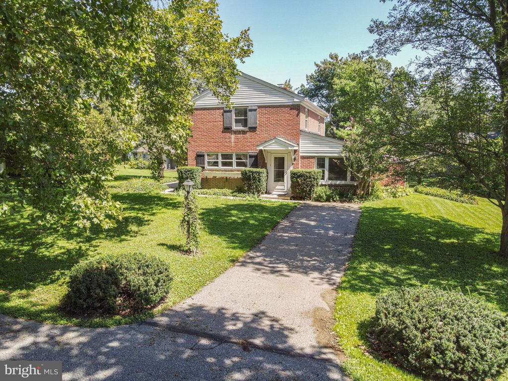 Photo of 1823 Divot Court, LANCASTER, PA 17602 (MLS # PALA2075292)