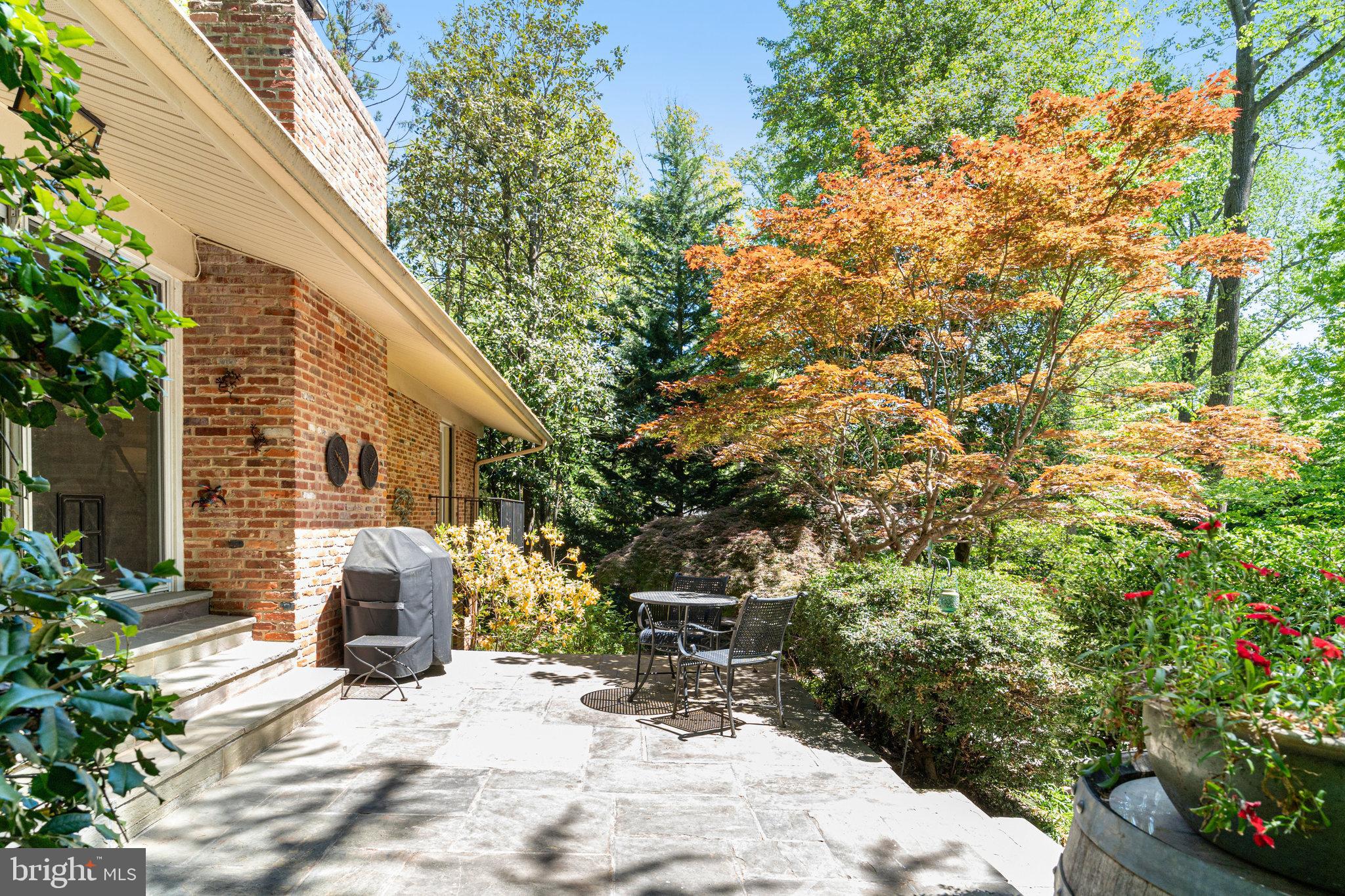 MANTUA - Residential