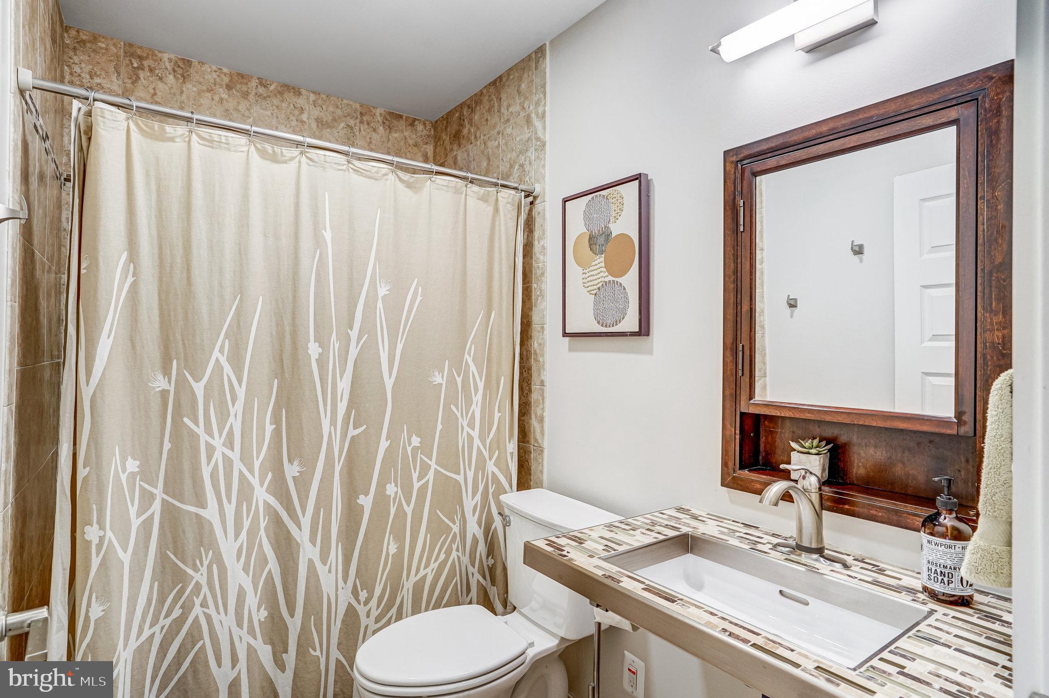 MANTUA - Residential