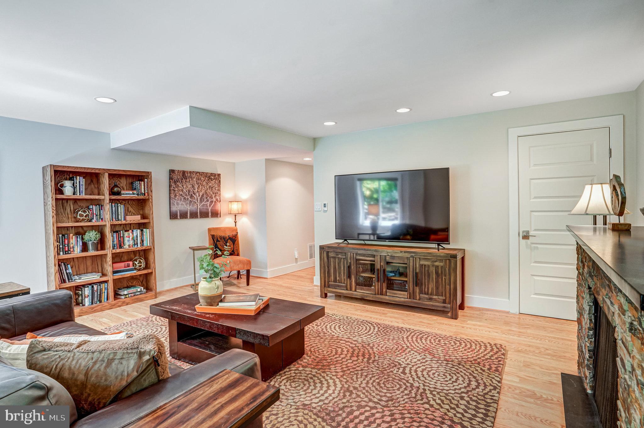 MANTUA - Residential