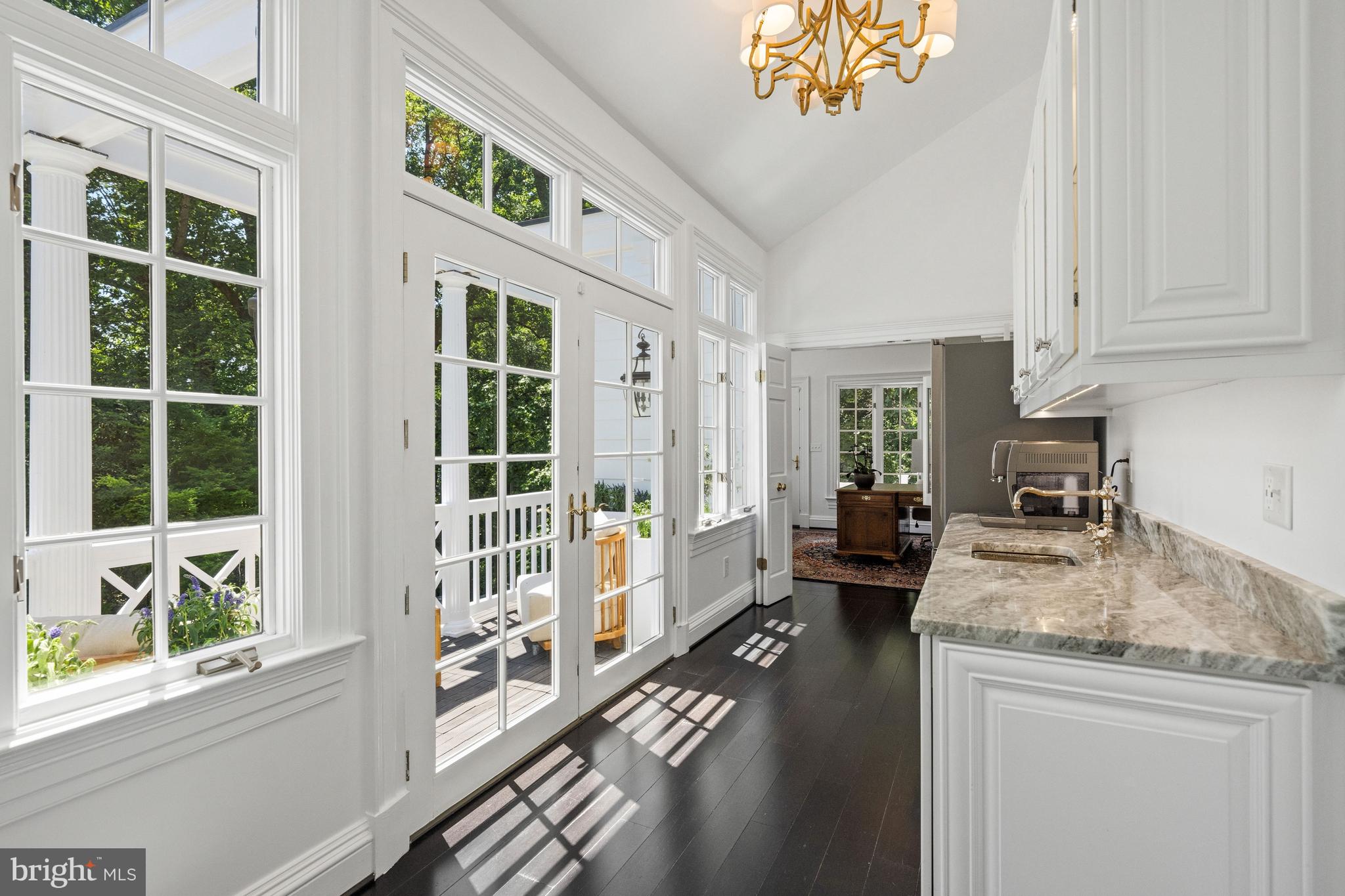 BERKLEY - Residential
