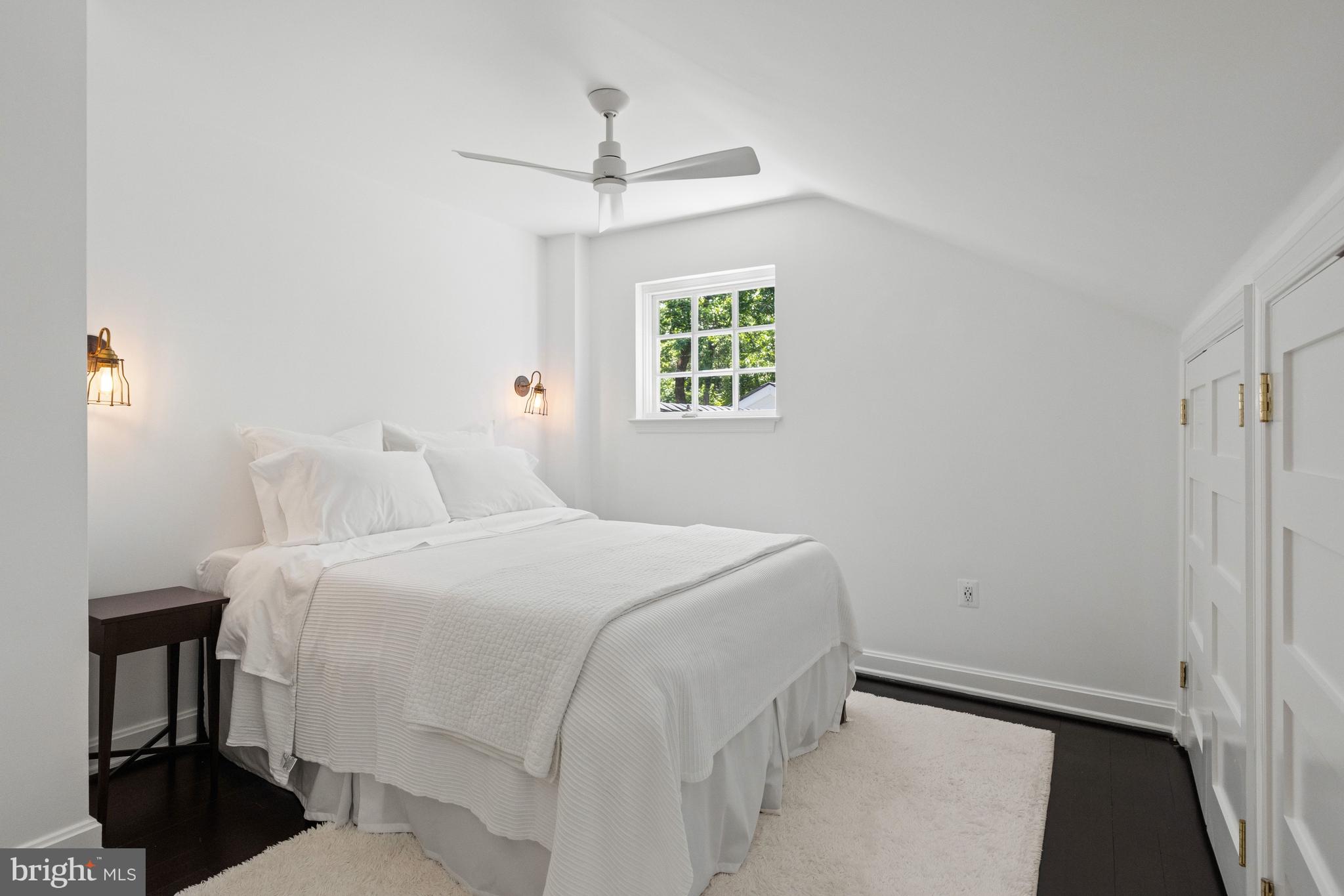 BERKLEY - Residential