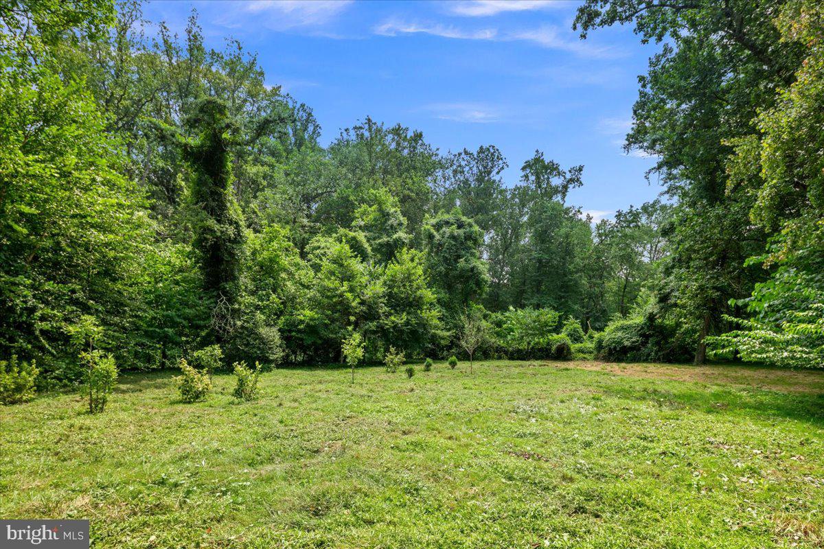 BROYHILL LANGLEY ESTATES - Residential