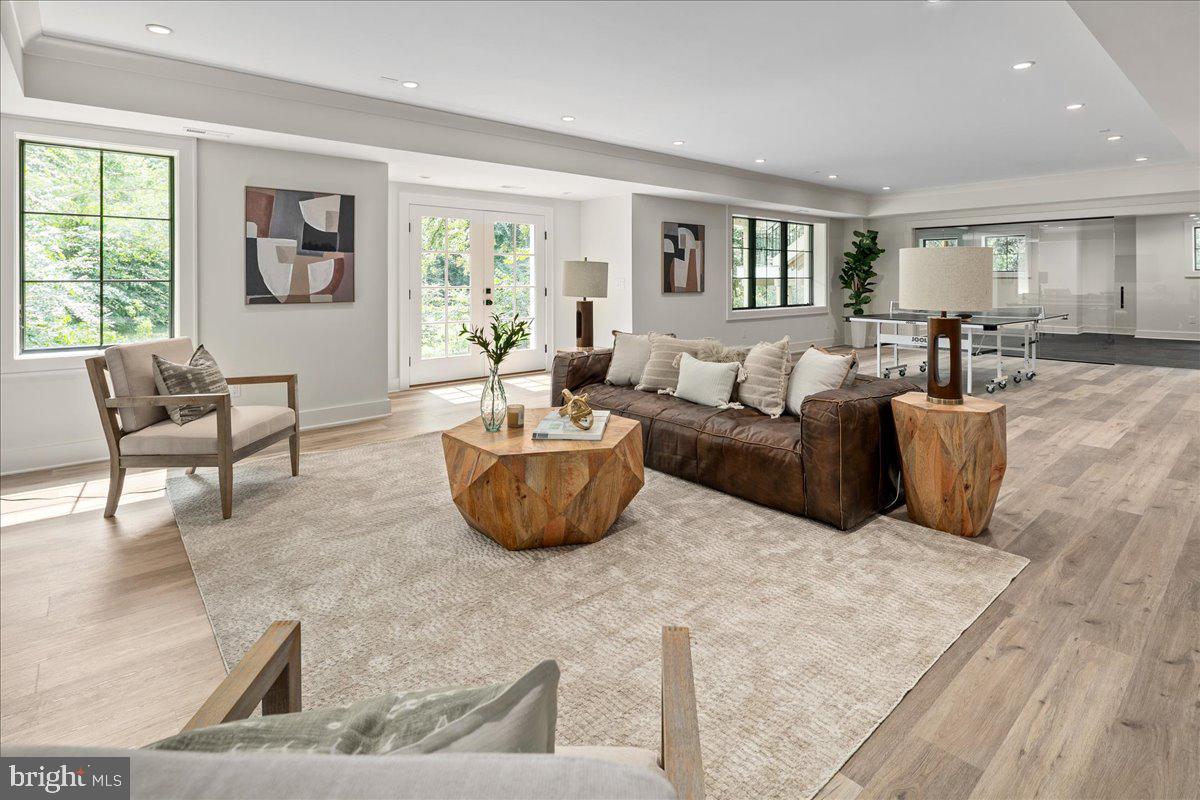 BROYHILL LANGLEY ESTATES - Residential