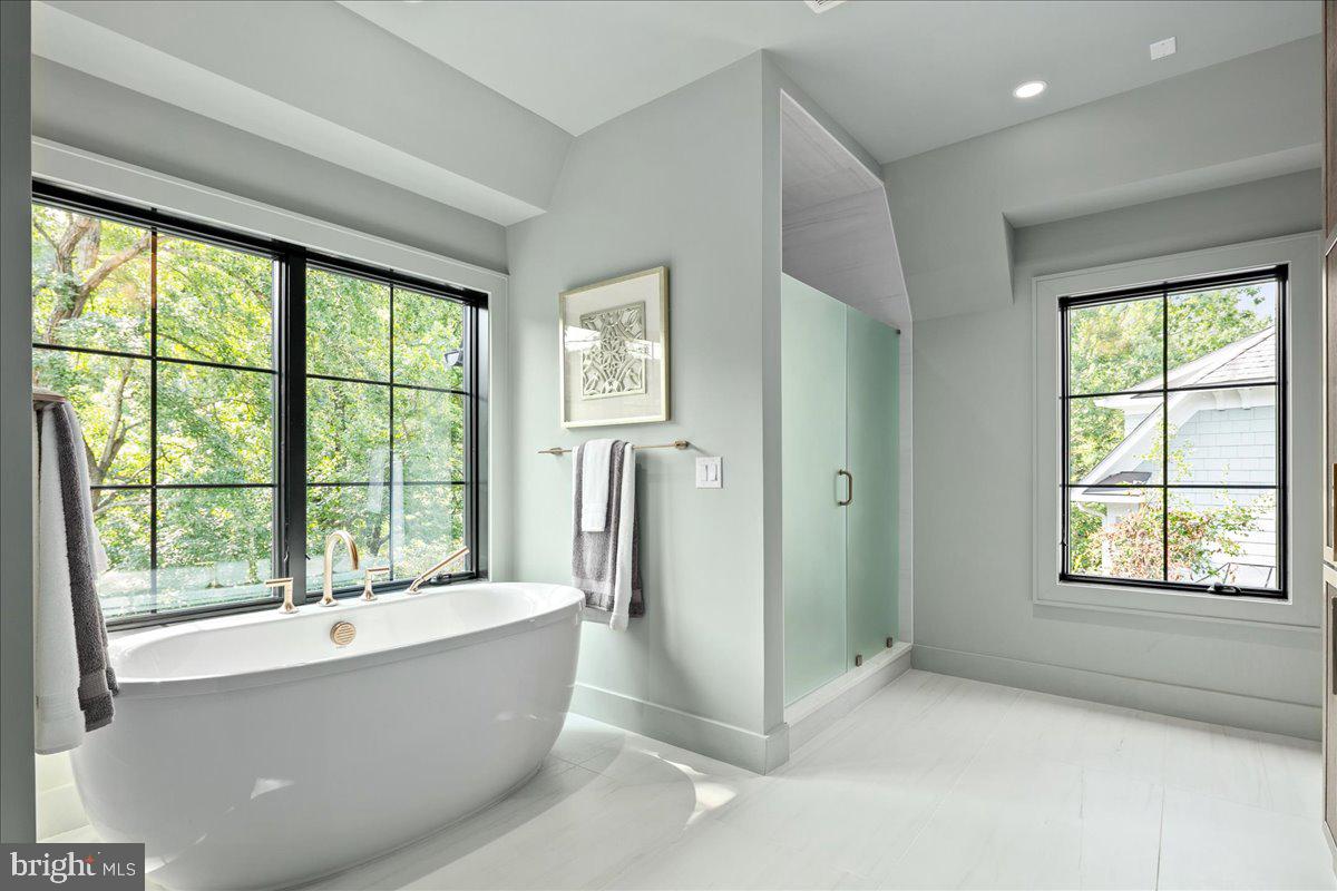 BROYHILL LANGLEY ESTATES - Residential