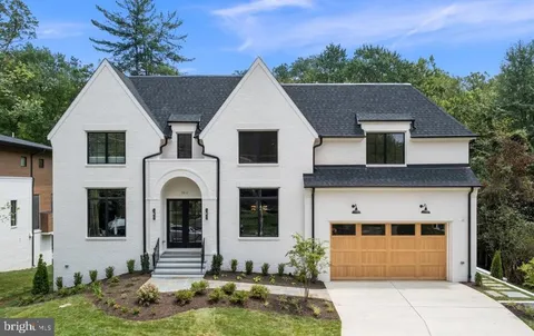 7011 Elizabeth Drive, McLean, VA MLS: VAFX2246760