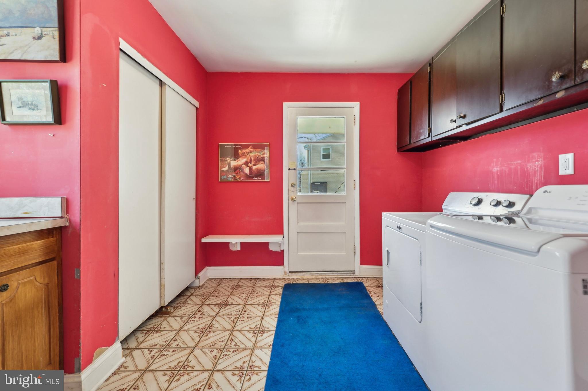 LAFAYETTE HILL - Residential