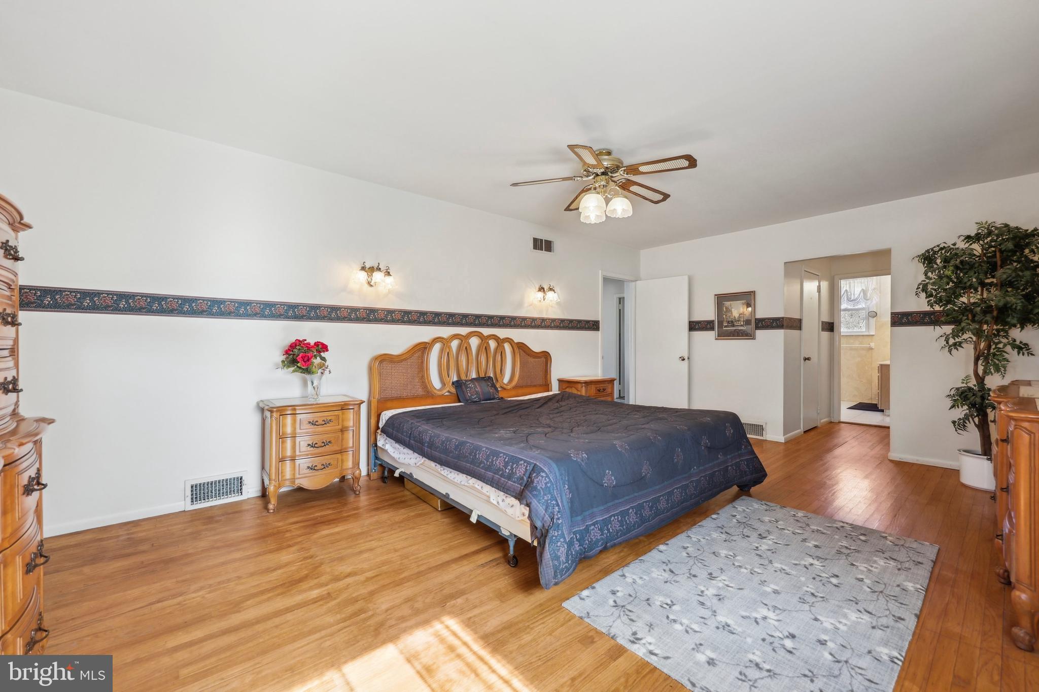 LAFAYETTE HILL - Residential