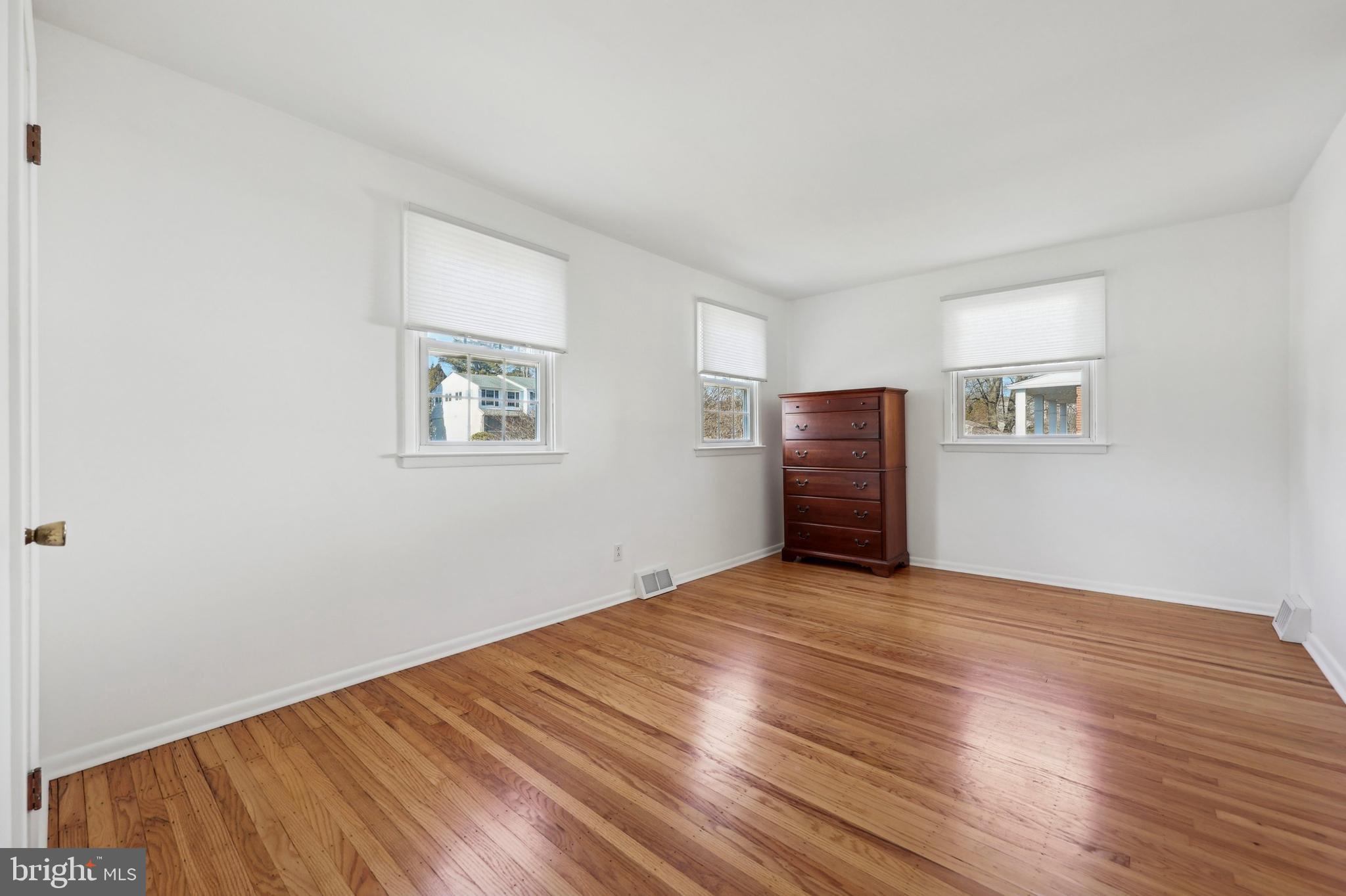 LAFAYETTE HILL - Residential