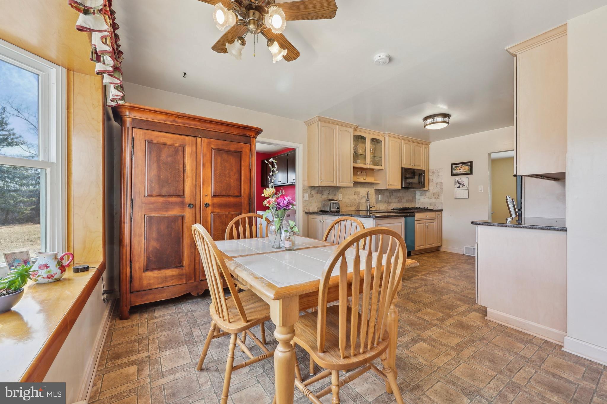 LAFAYETTE HILL - Residential