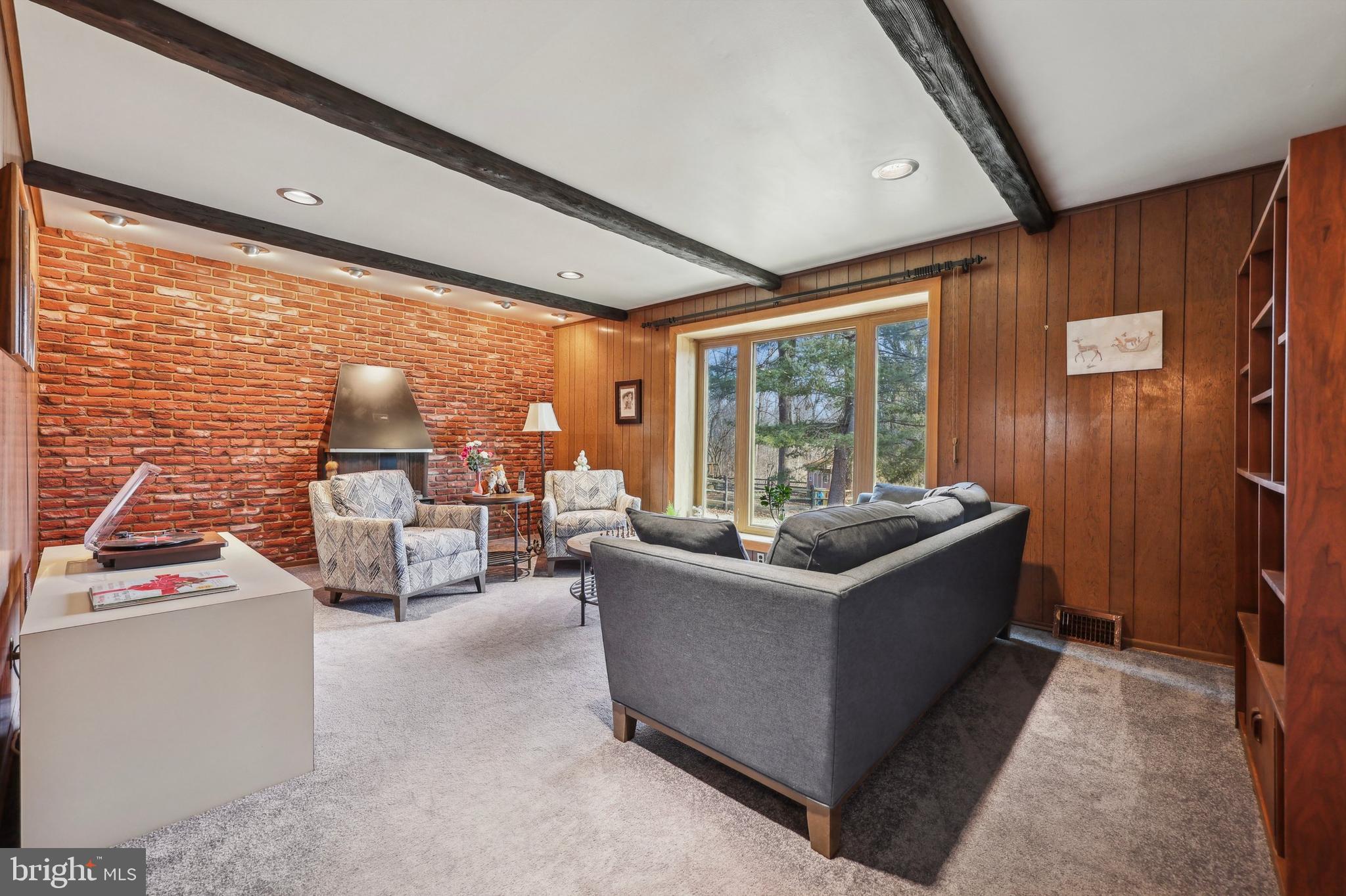 LAFAYETTE HILL - Residential