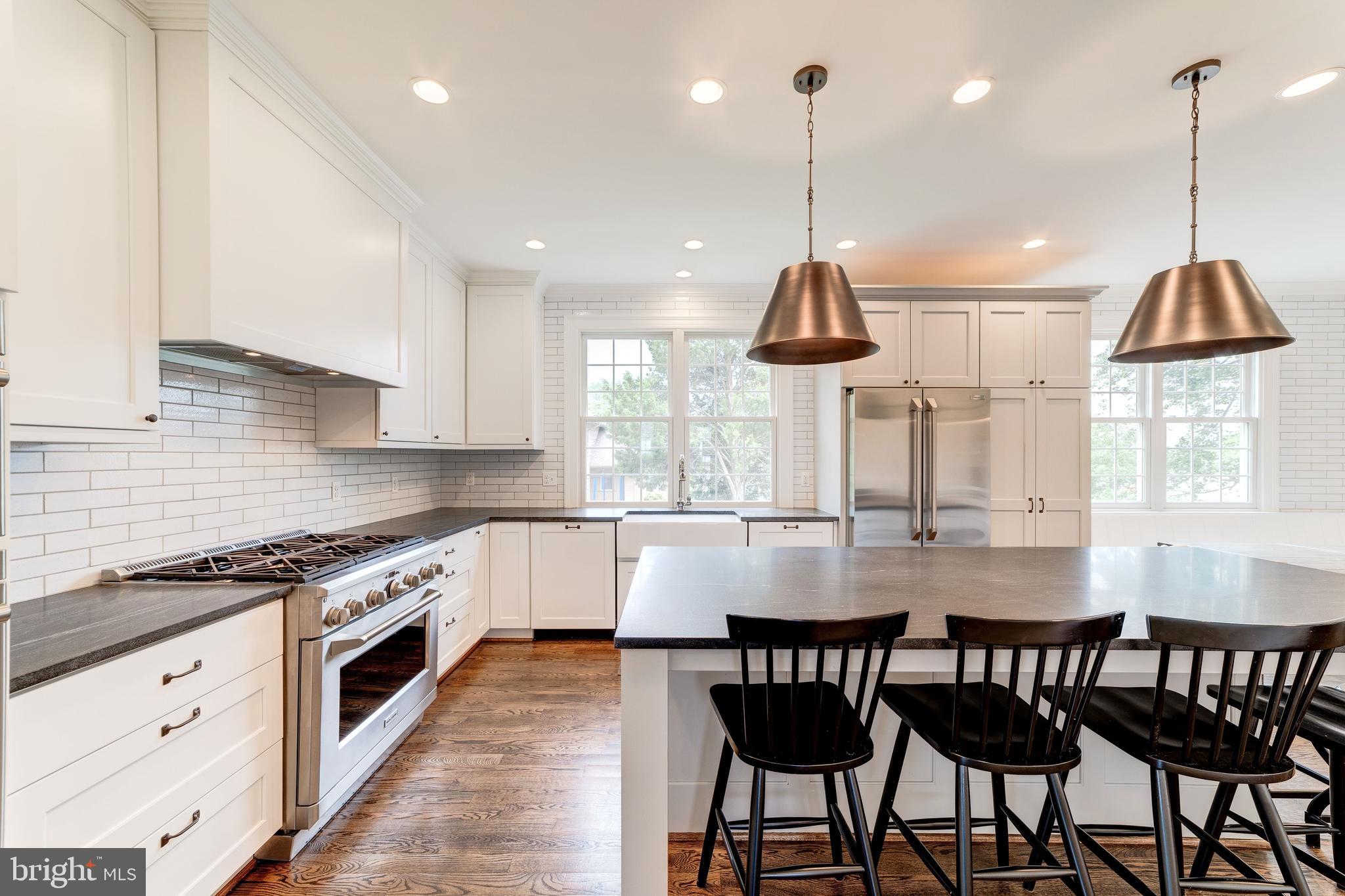 BERKSHIRE OAKWOOD - Residential