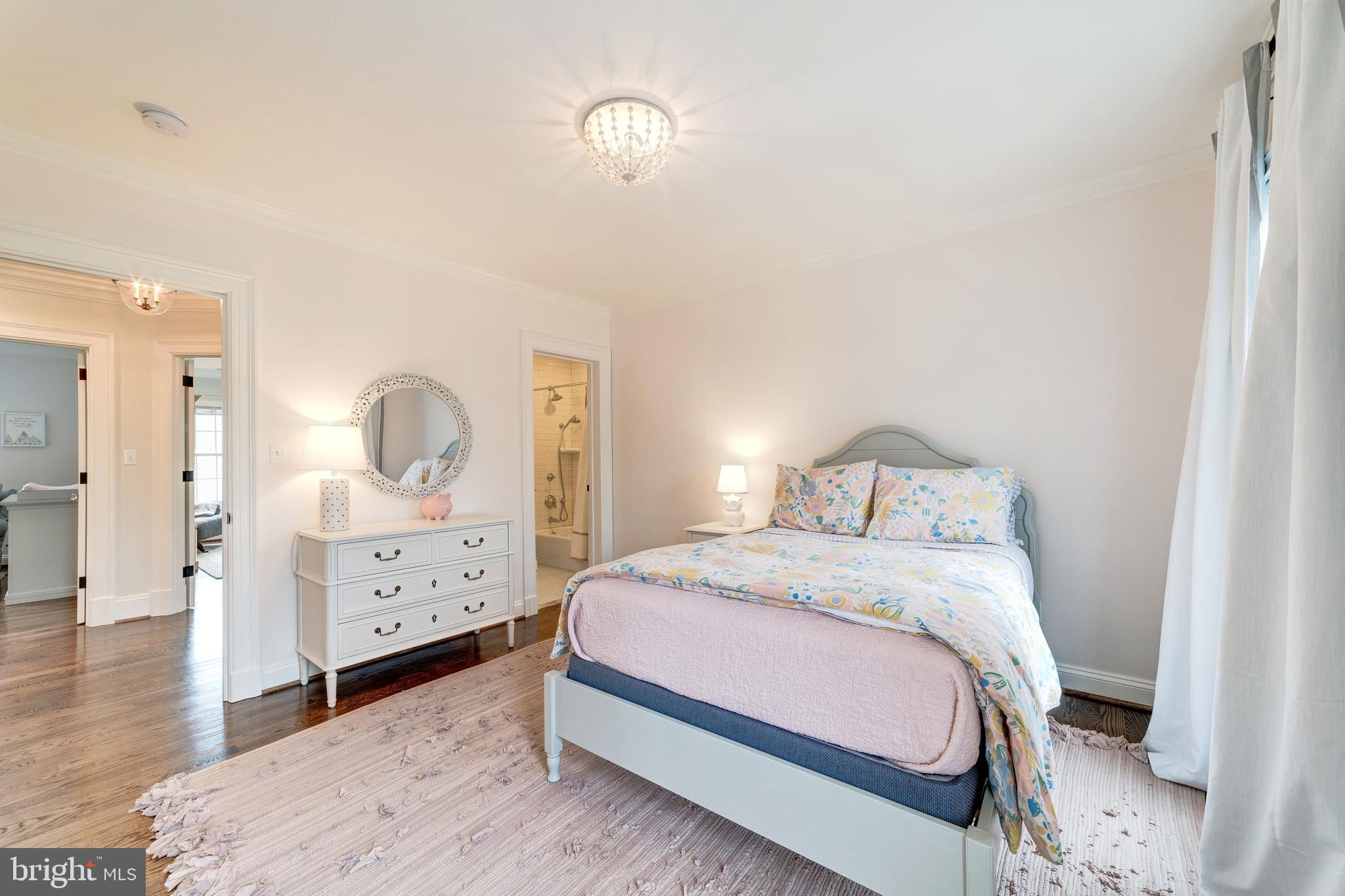 BERKSHIRE OAKWOOD - Residential