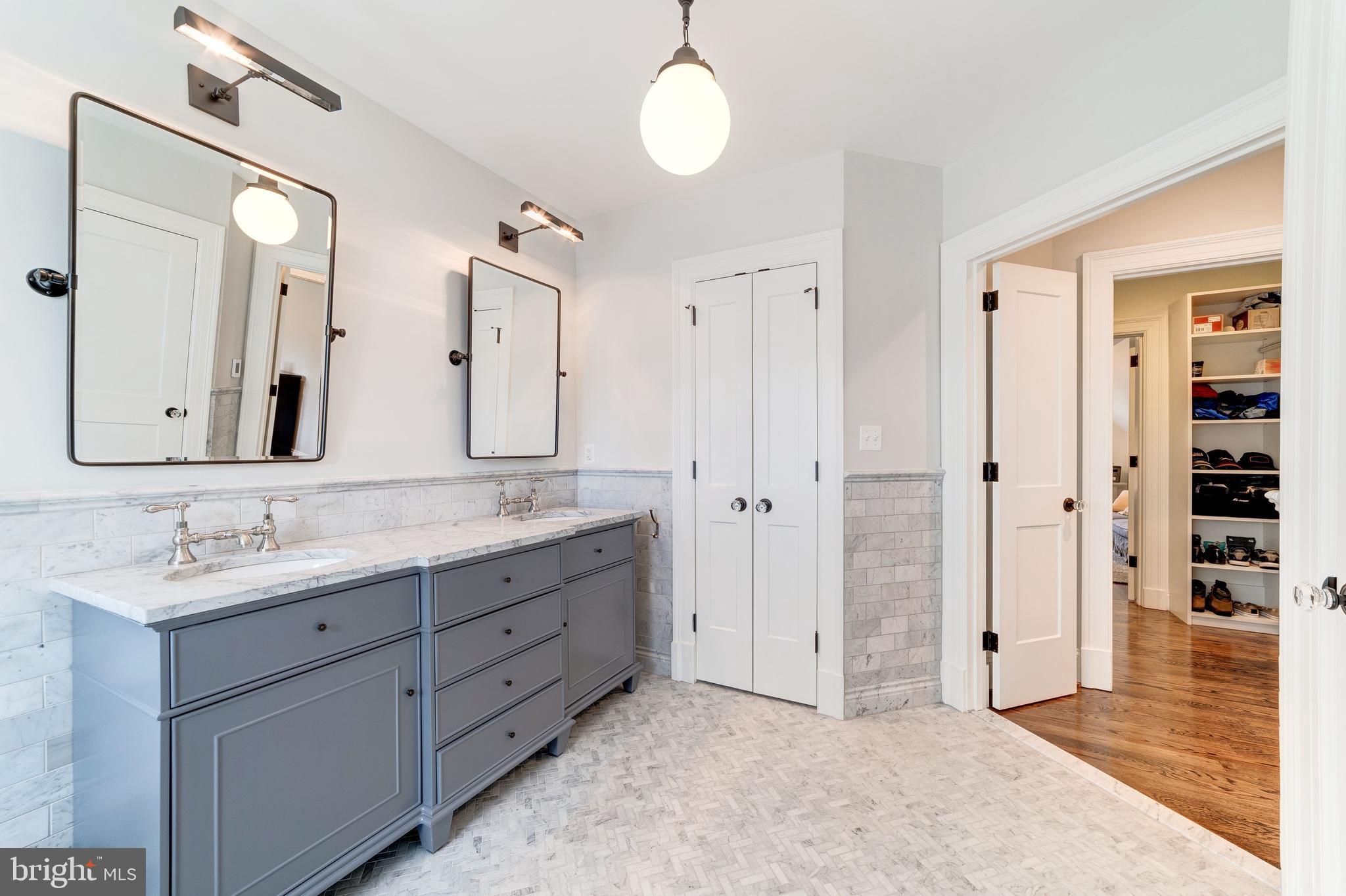 BERKSHIRE OAKWOOD - Residential