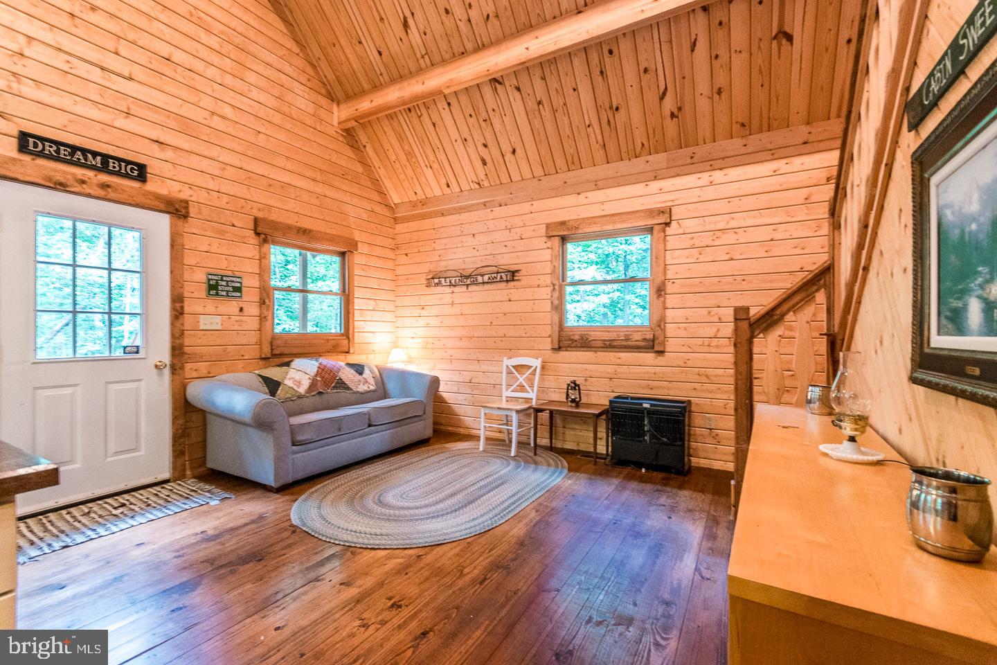 RIVER RIDGE - Residential