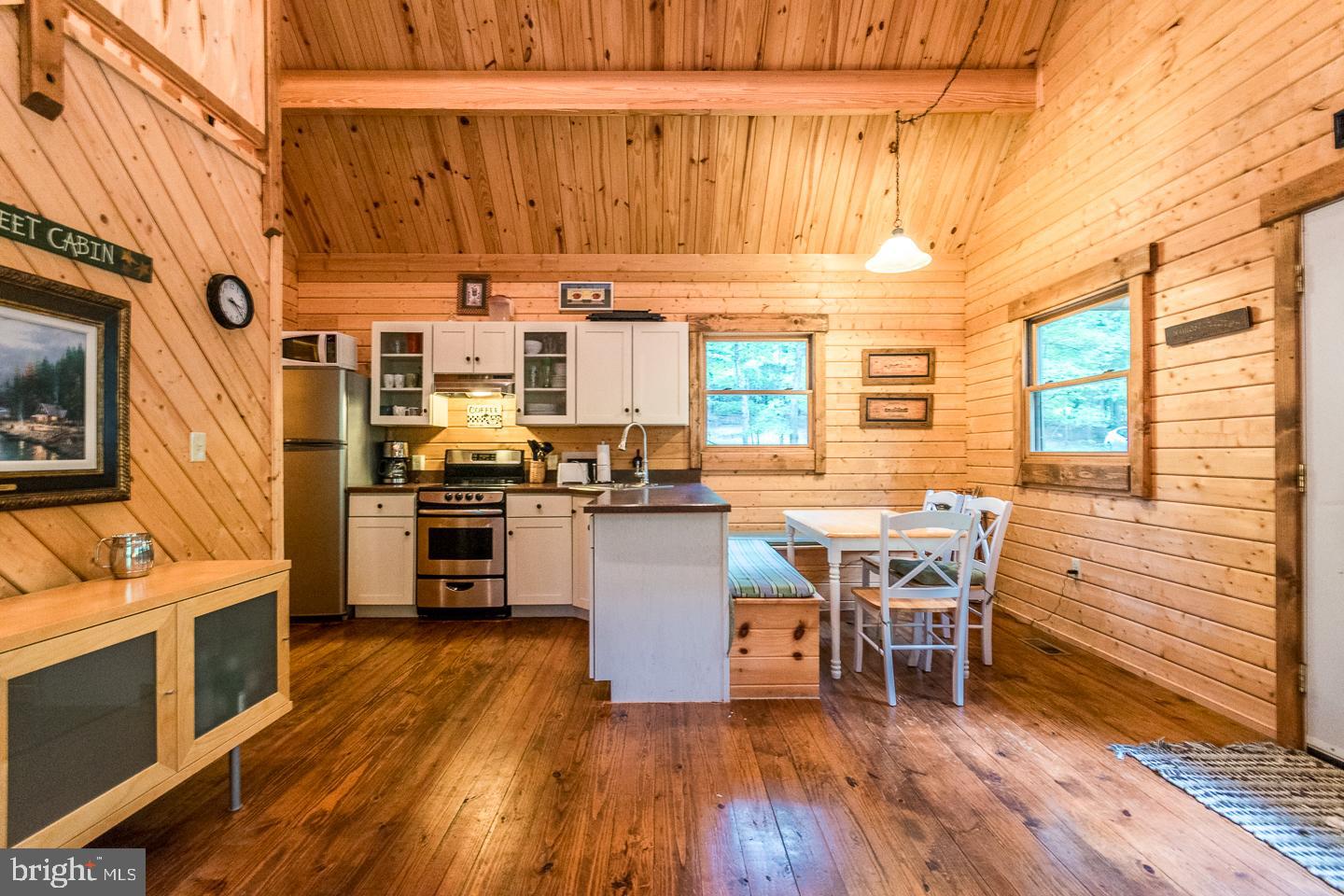 RIVER RIDGE - Residential