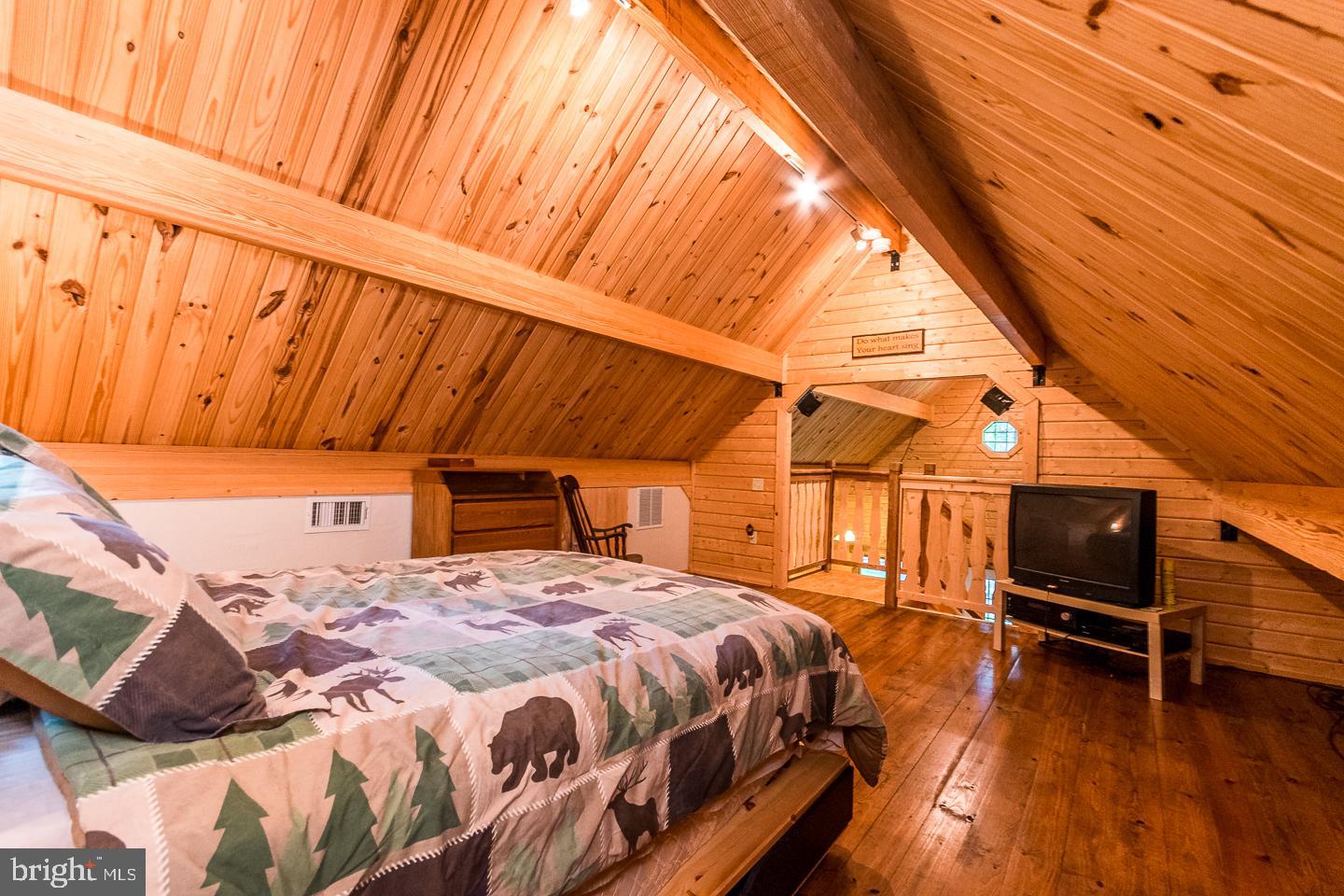 RIVER RIDGE - Residential