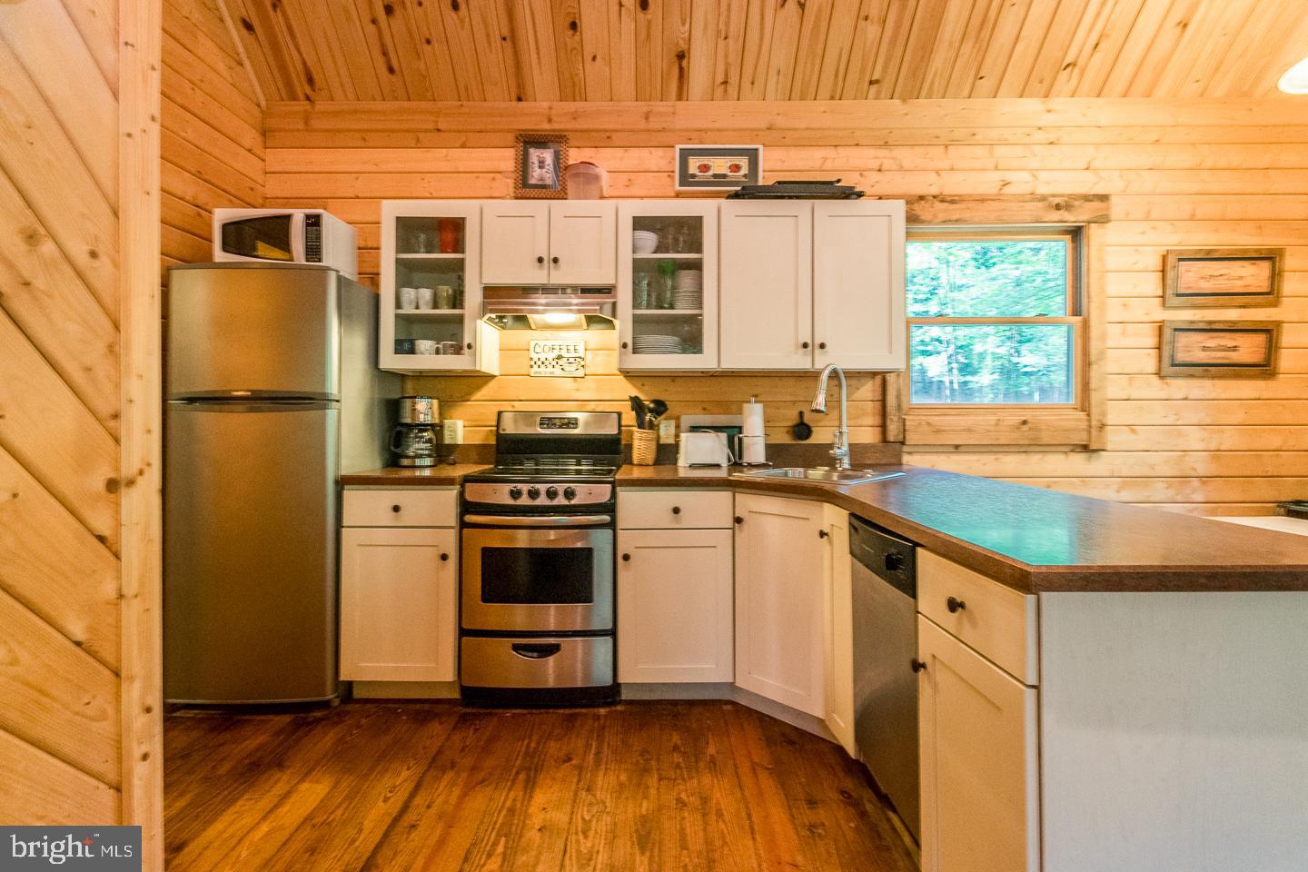 RIVER RIDGE - Residential