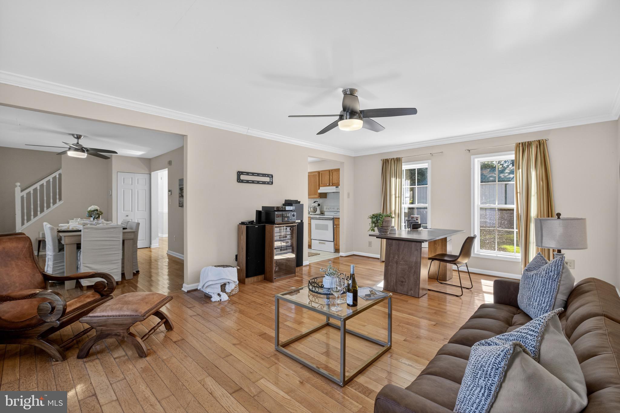 606 OLD LOVE POINT ROAD