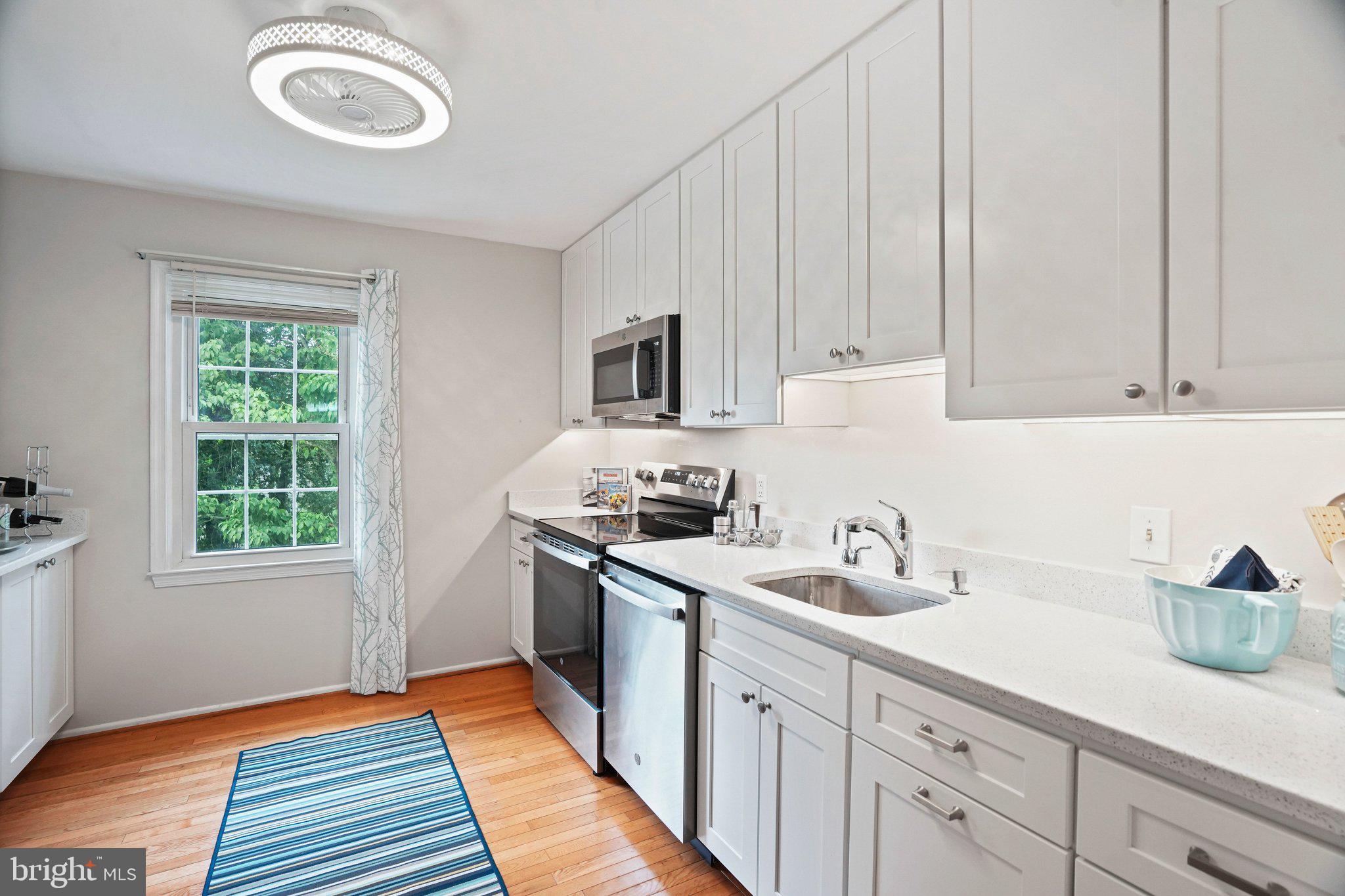 ROCKSHIRE TOWNHOMES - Residential