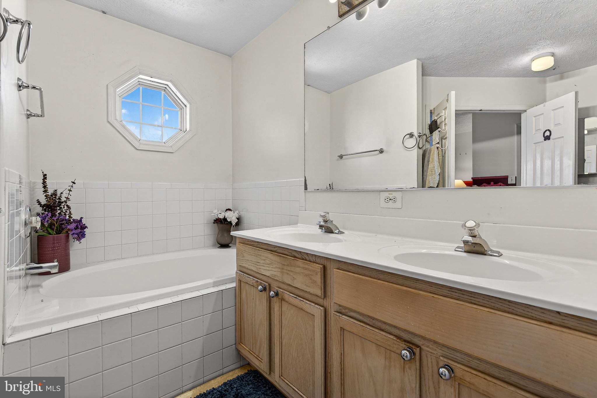 CASTLE STONE AT WHITE MARSH - Residential