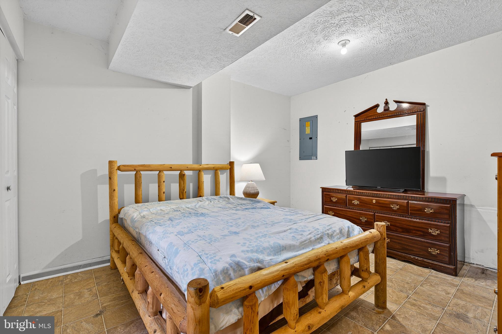 CASTLE STONE AT WHITE MARSH - Residential