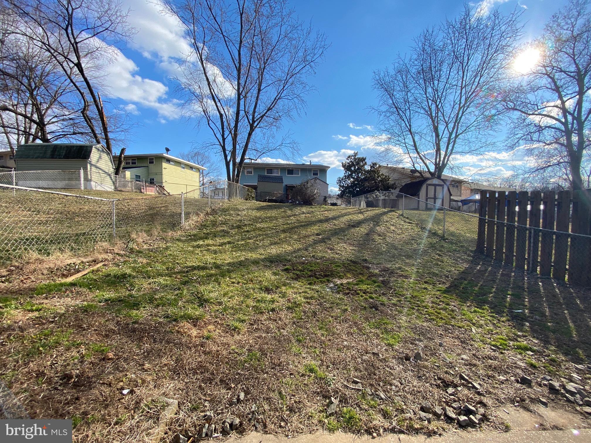 HOLLY PARK - Residential Lease