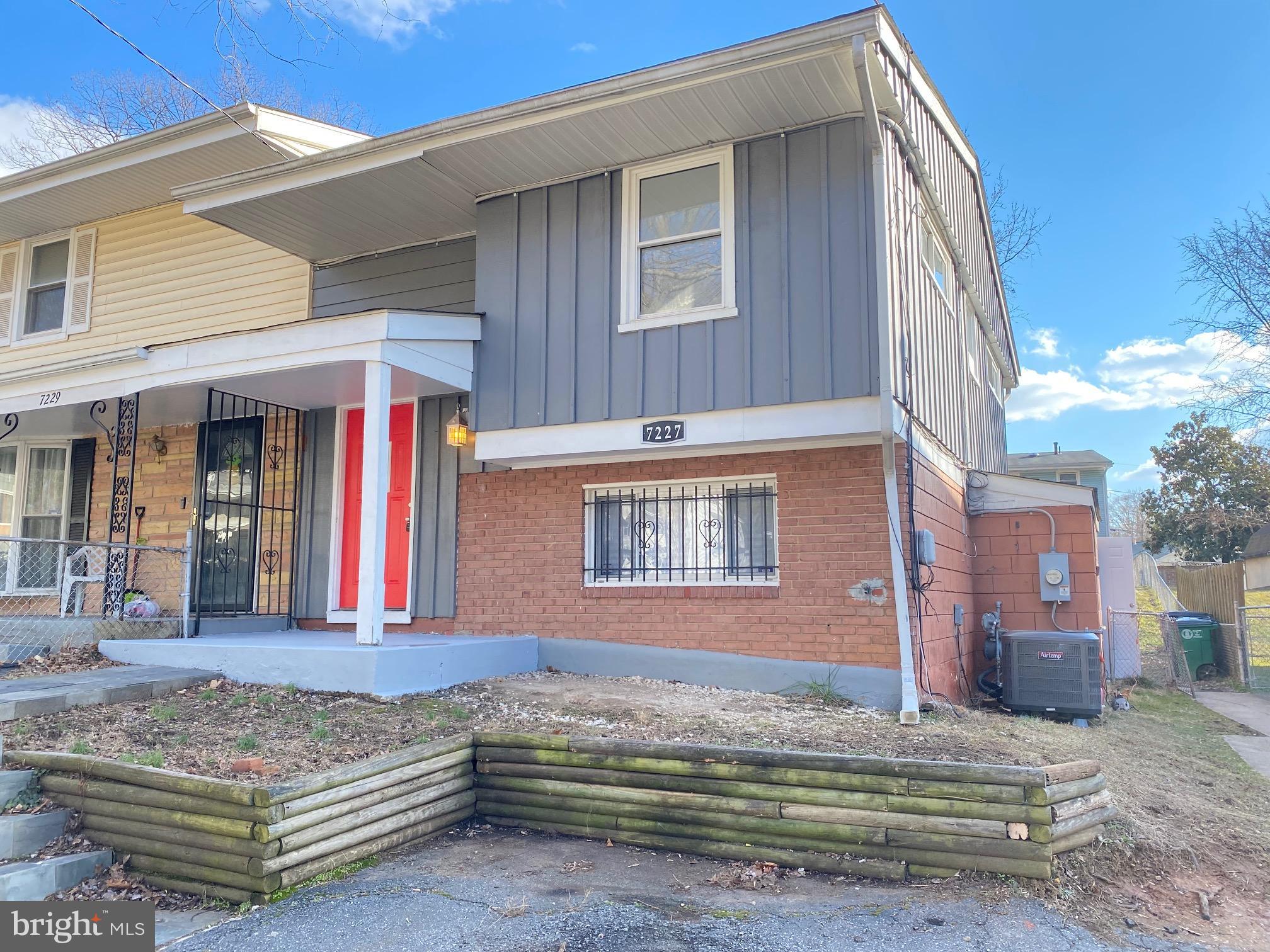 HOLLY PARK - Residential Lease