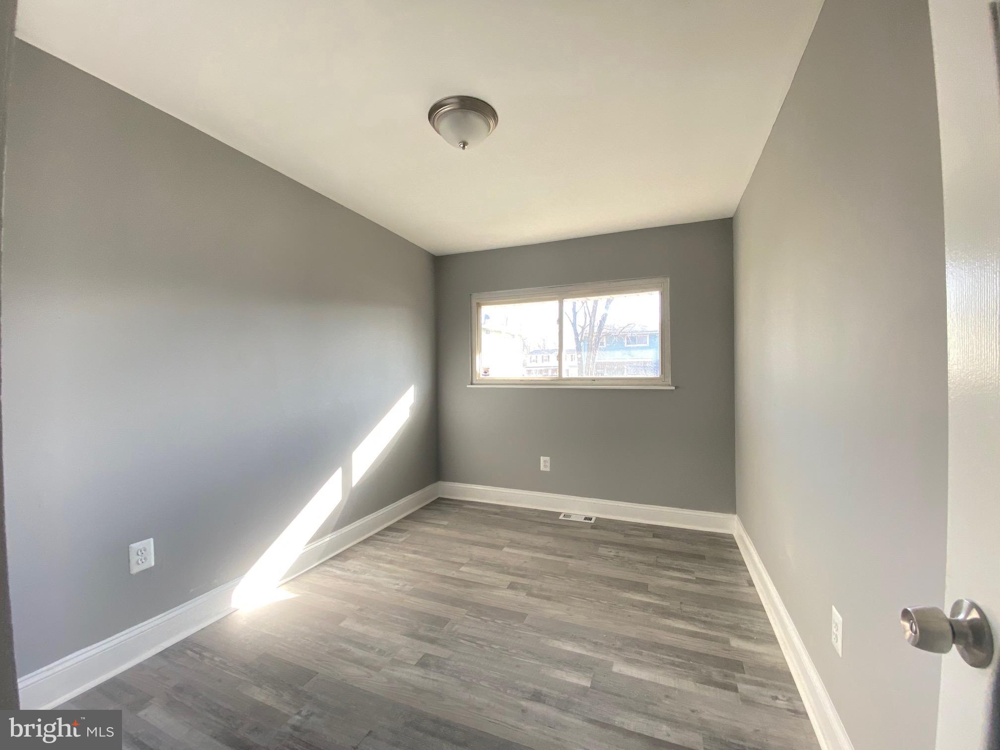 HOLLY PARK - Residential Lease