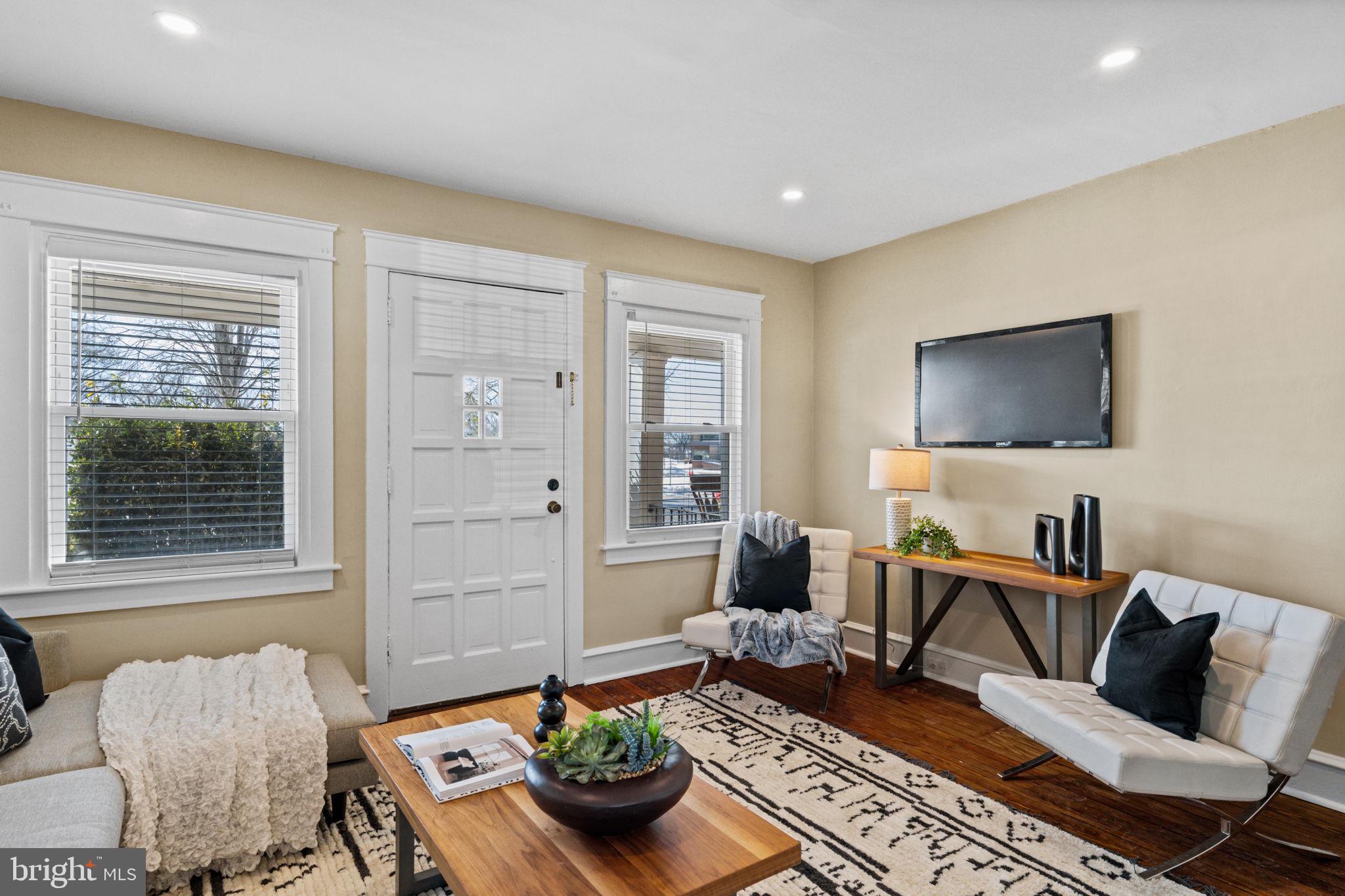 LYNNWOOD - Residential