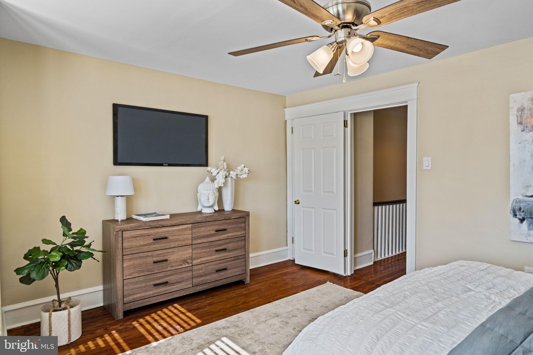 LYNNWOOD - Residential